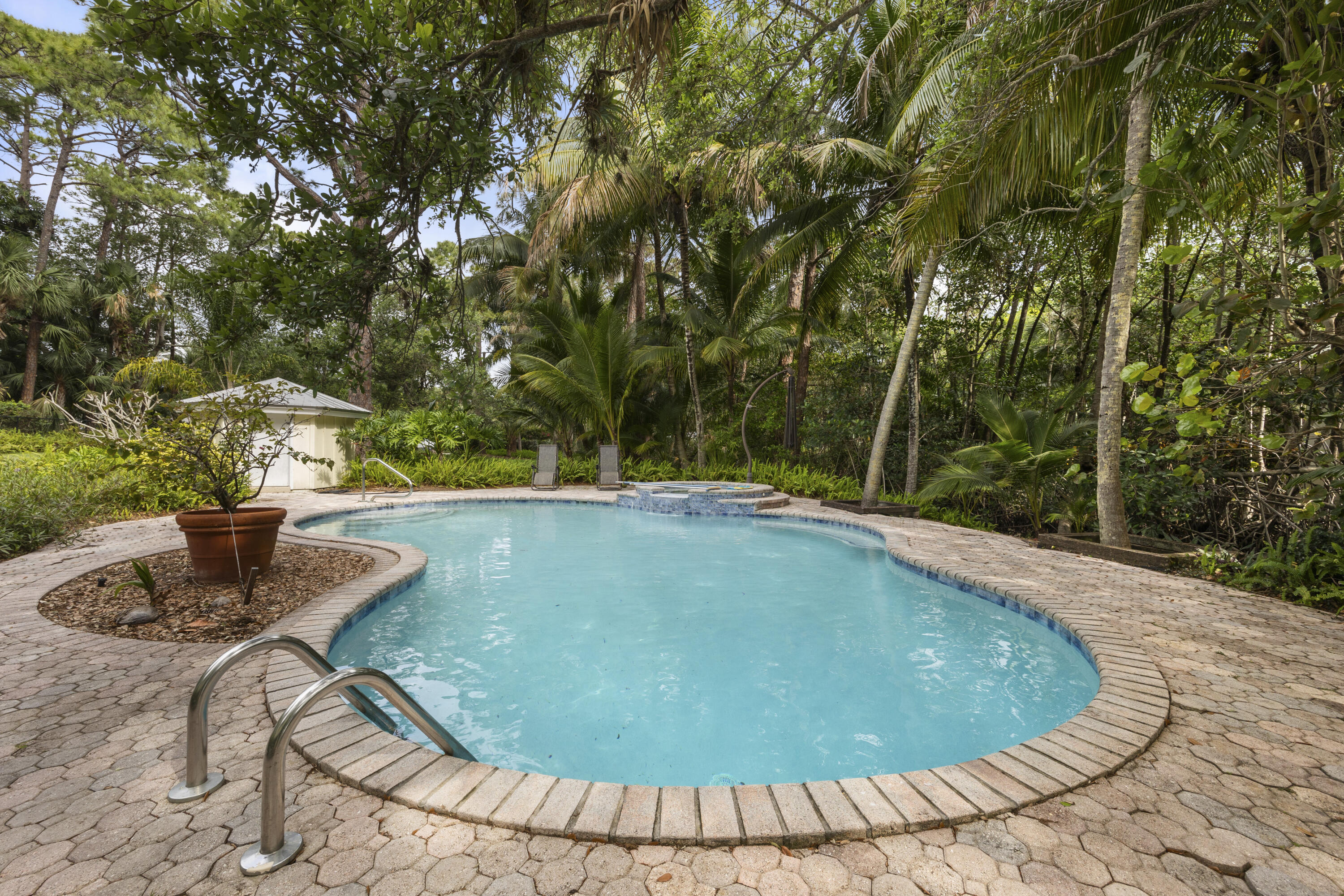 5524 Pennock Point Road