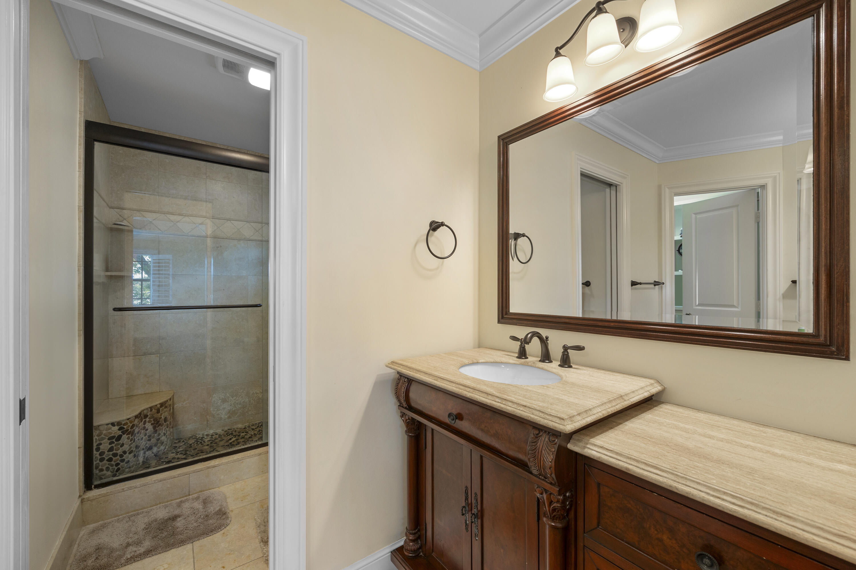 5524 Pennock Point Road