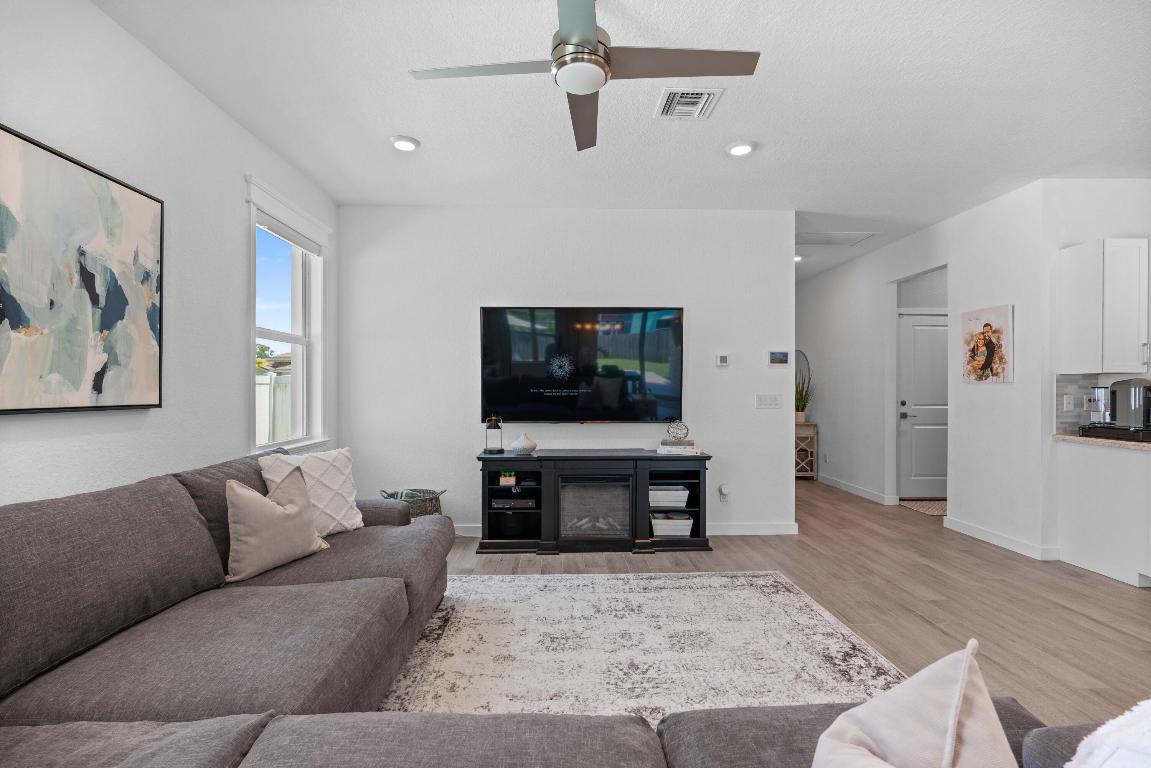 2355 SW Strawberry Terrace