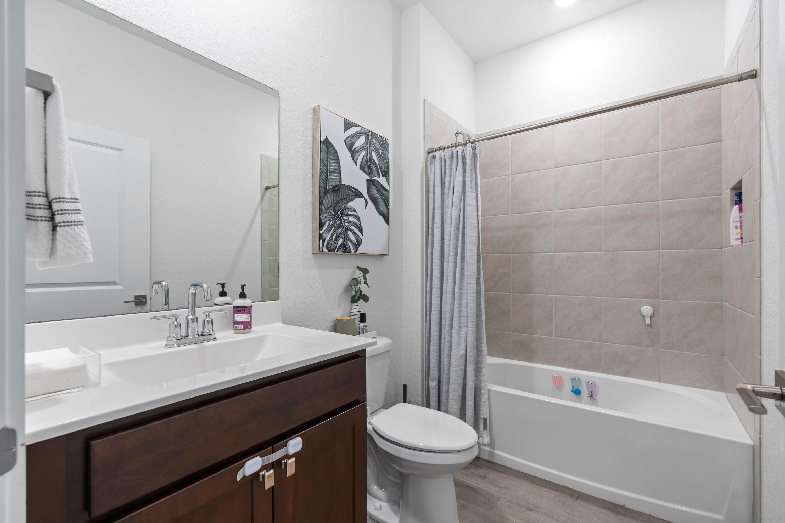 2355 SW Strawberry Terrace