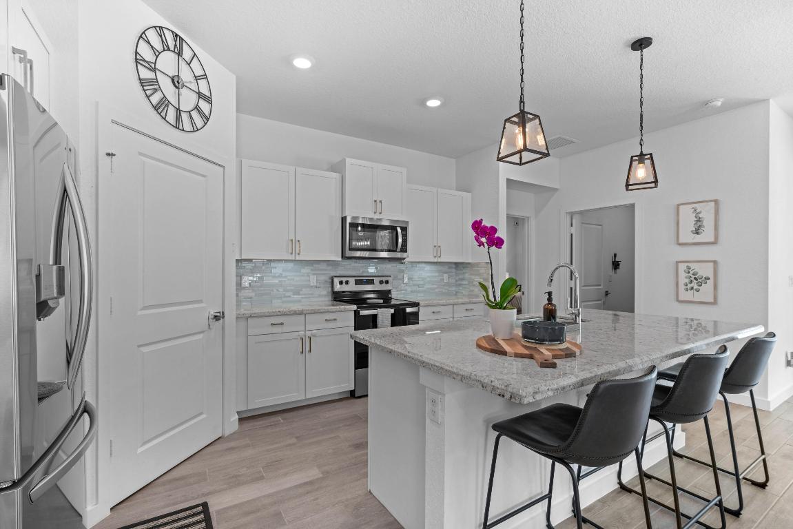 2355 SW Strawberry Terrace