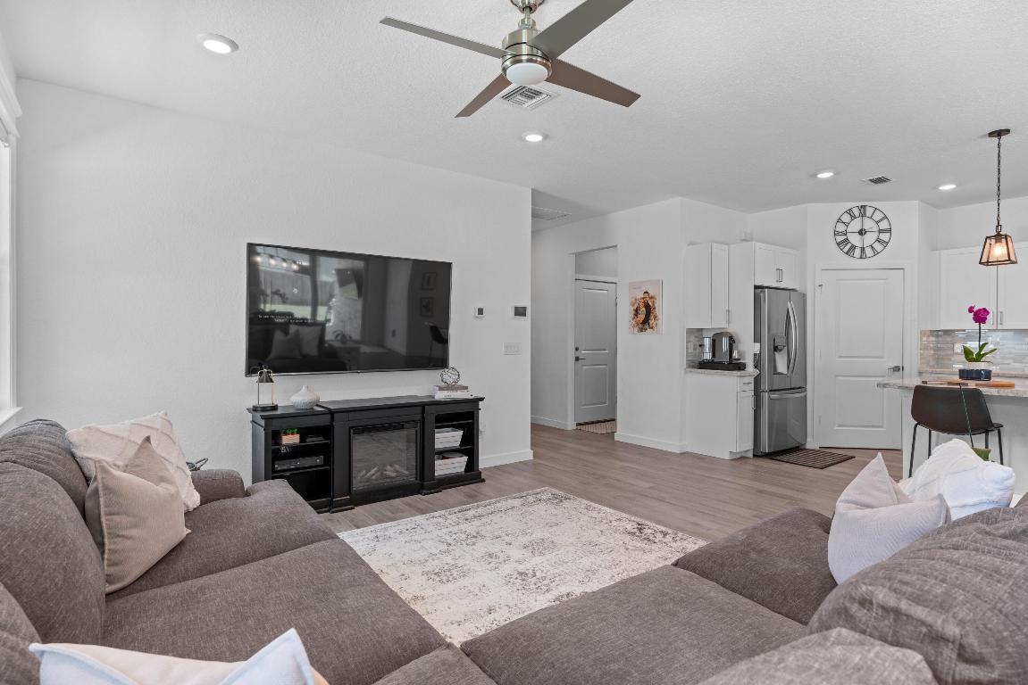 2355 SW Strawberry Terrace