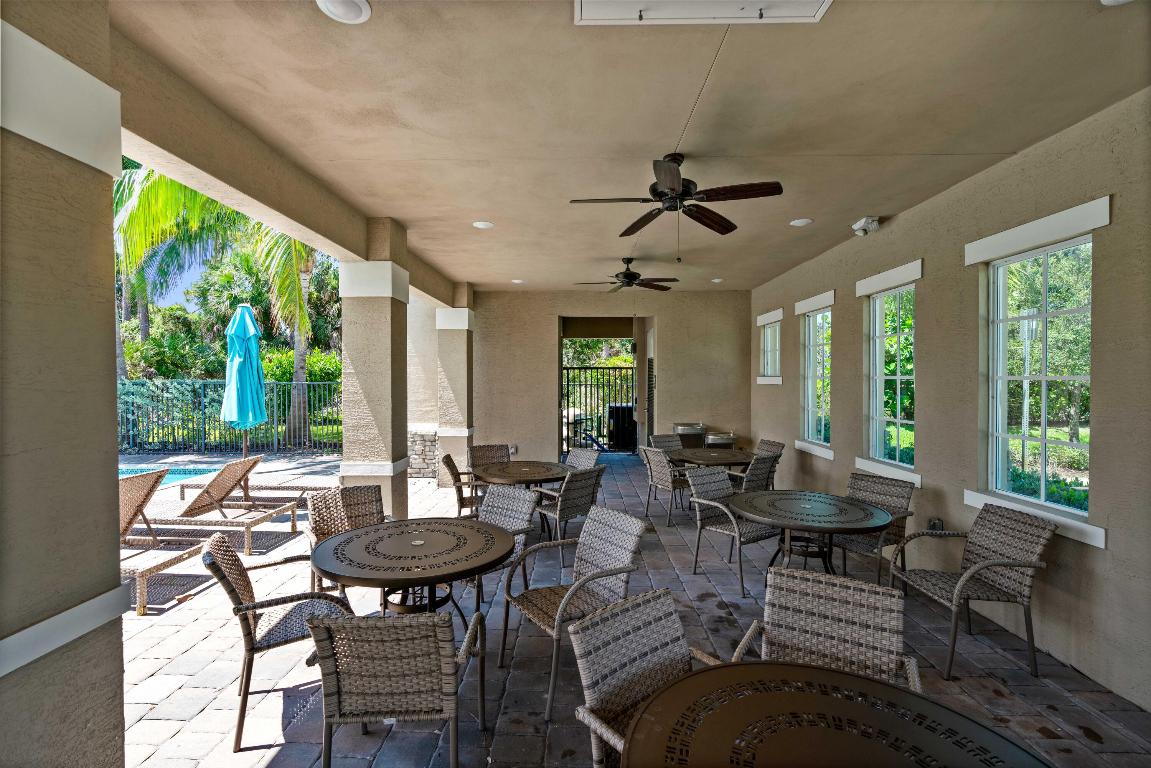 2355 SW Strawberry Terrace