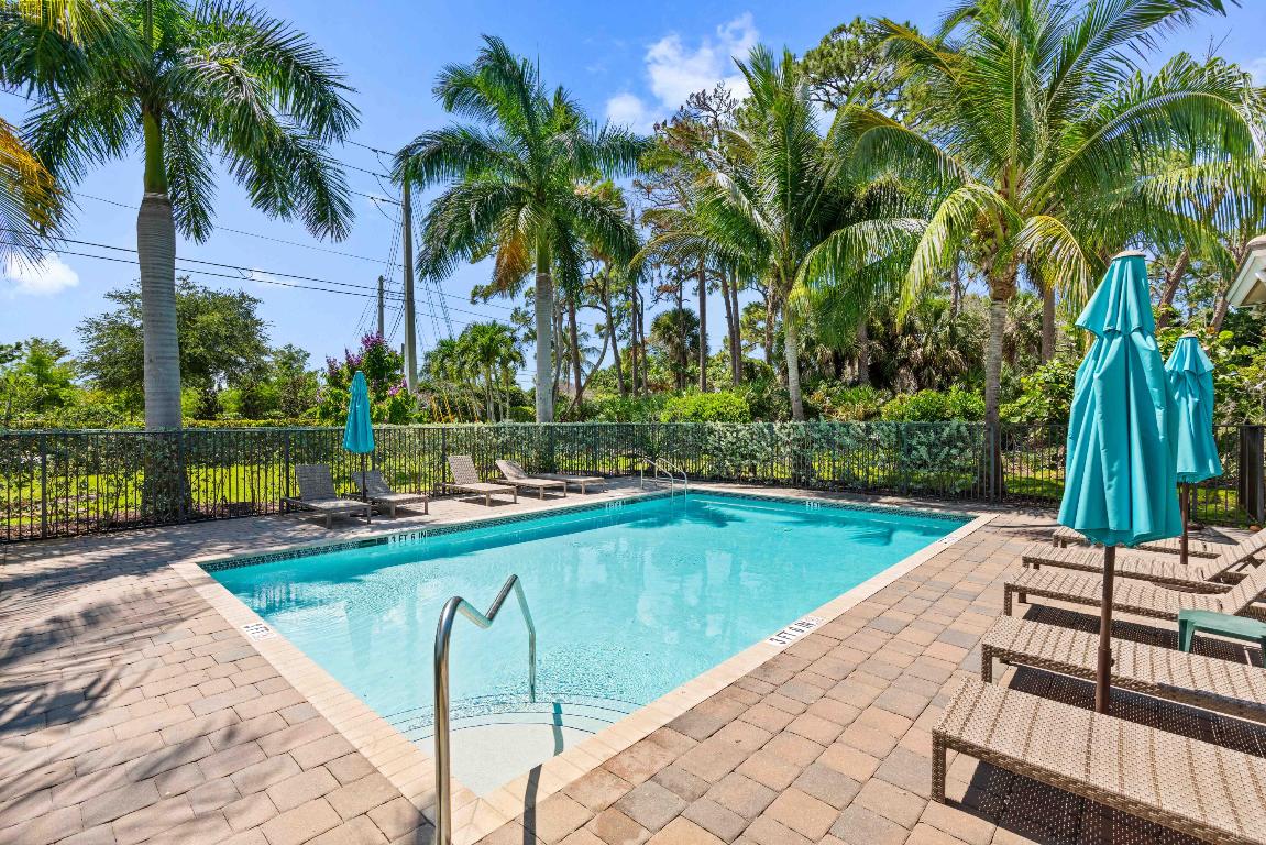 2355 SW Strawberry Terrace