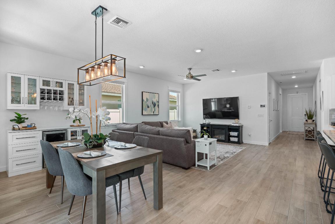 2355 SW Strawberry Terrace