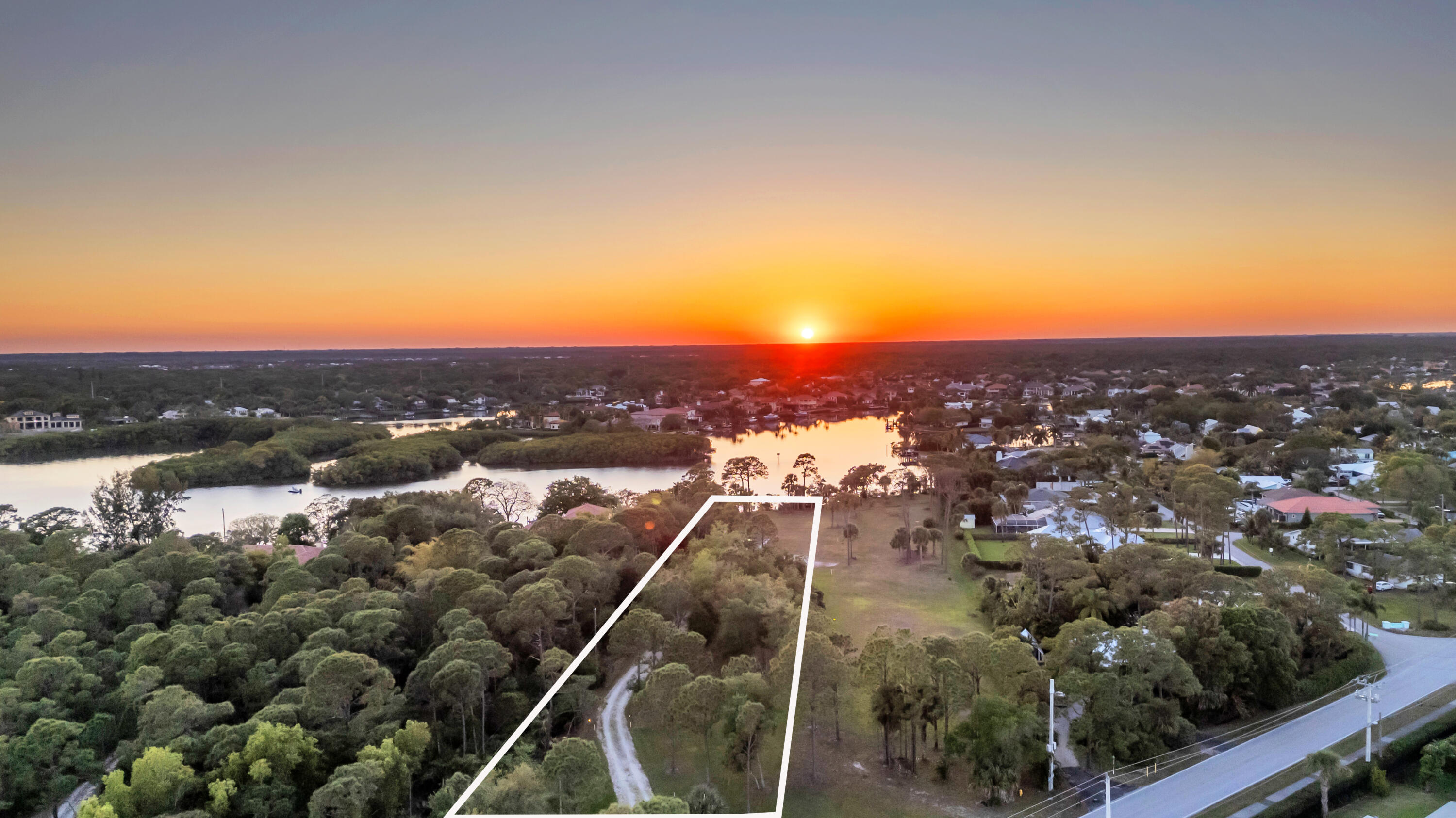 19000 SE Country Club Drive