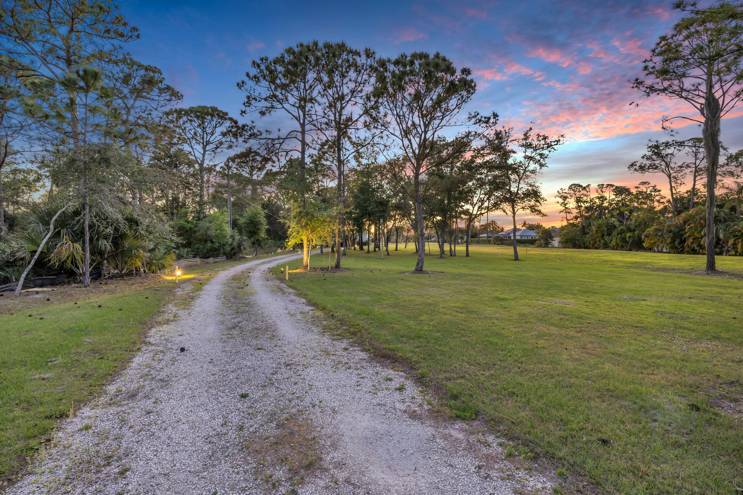 19000 SE Country Club Drive