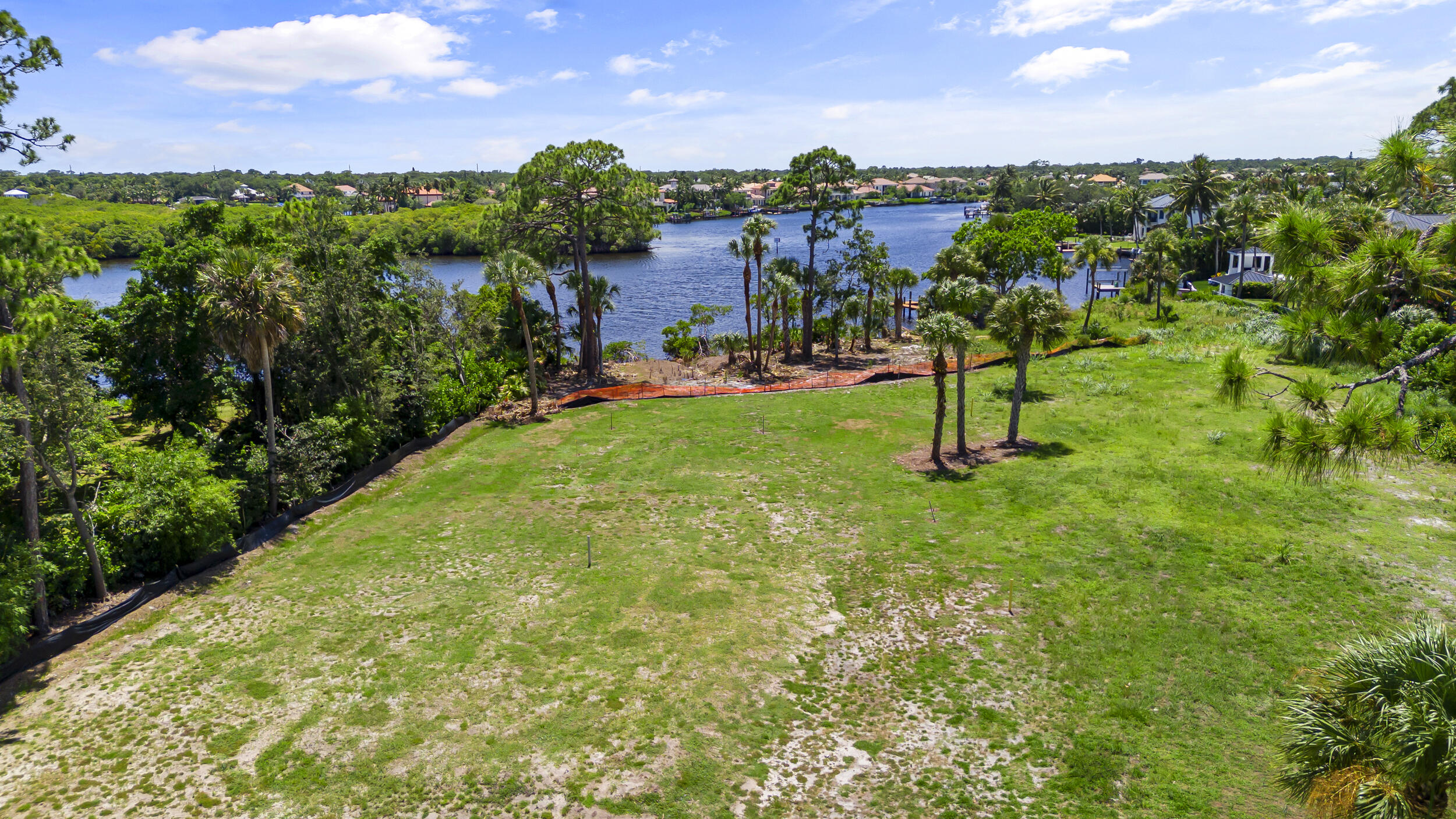 19000 SE Country Club Drive