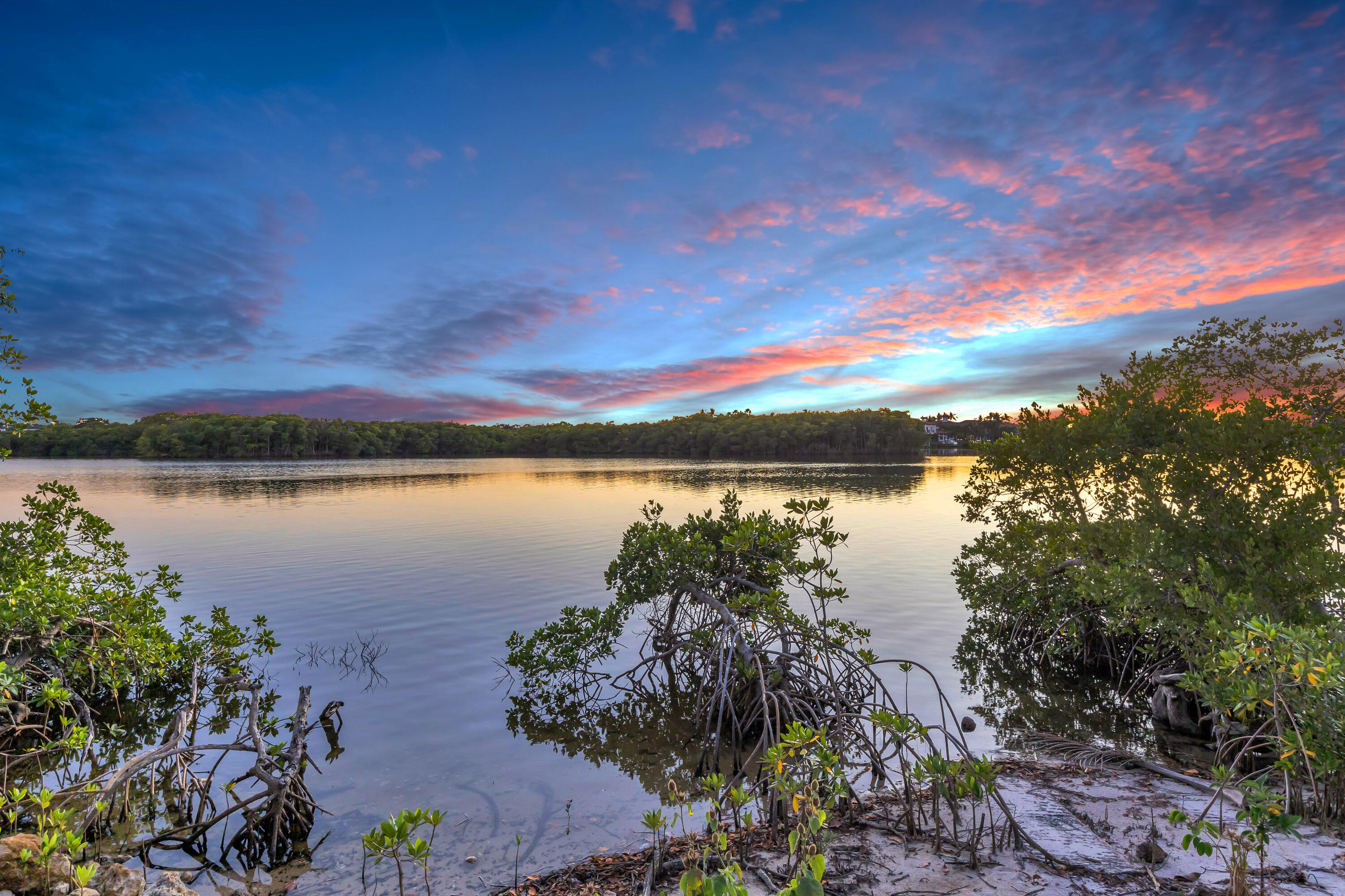 19000 SE Country Club Drive