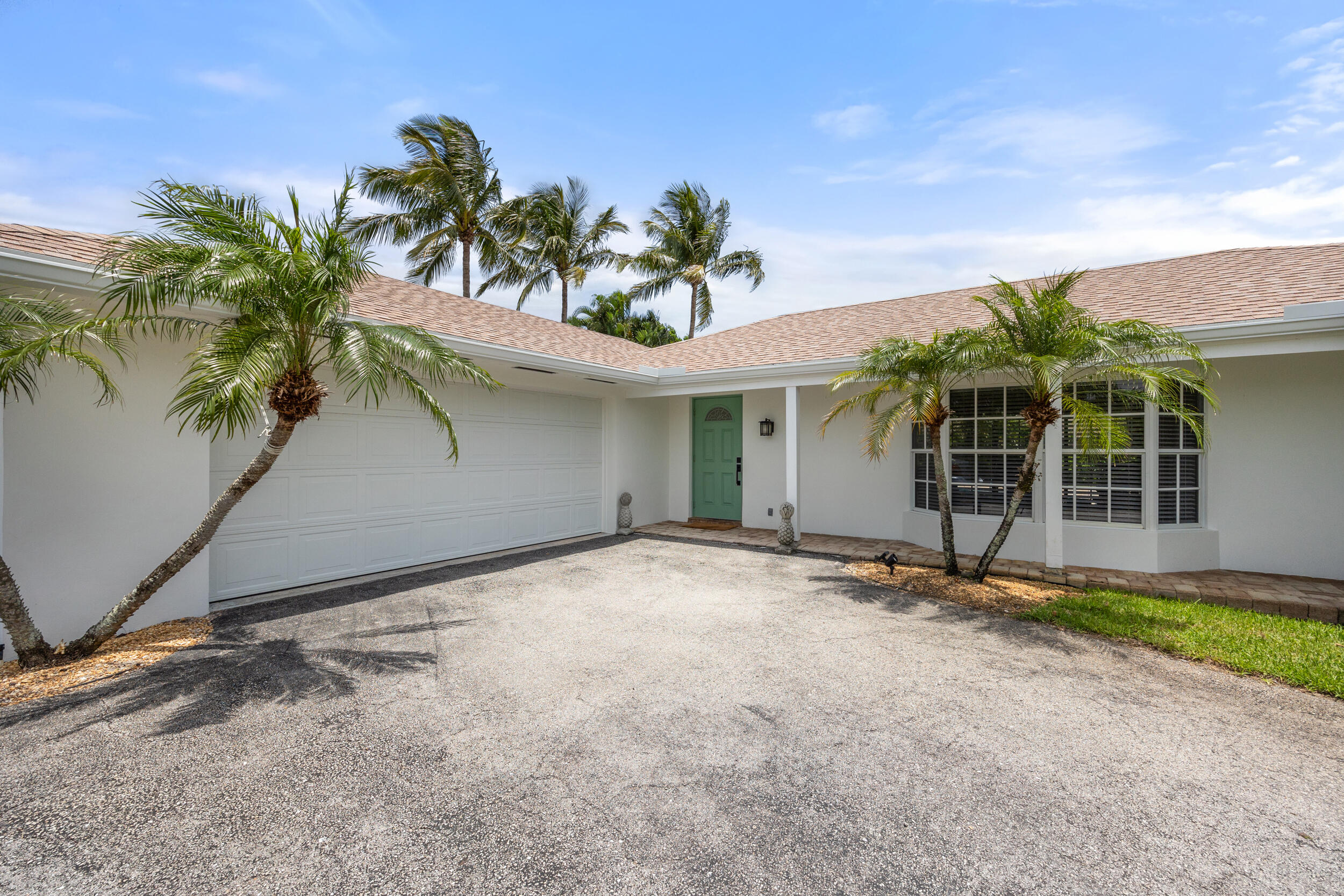 104 Fairview West