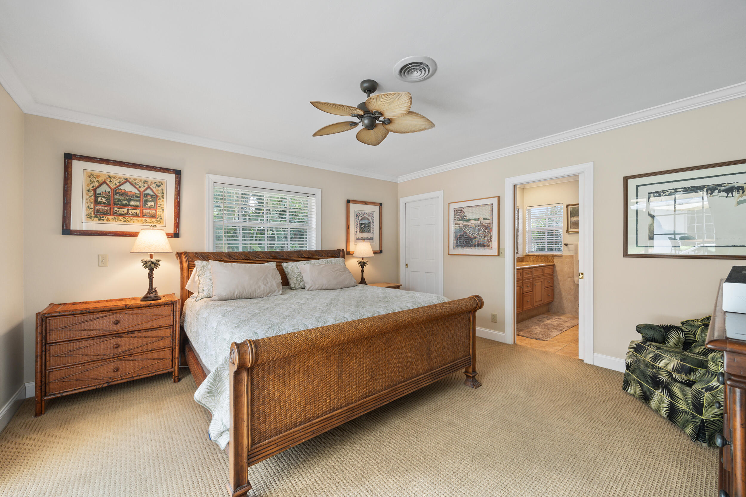 104 Fairview West