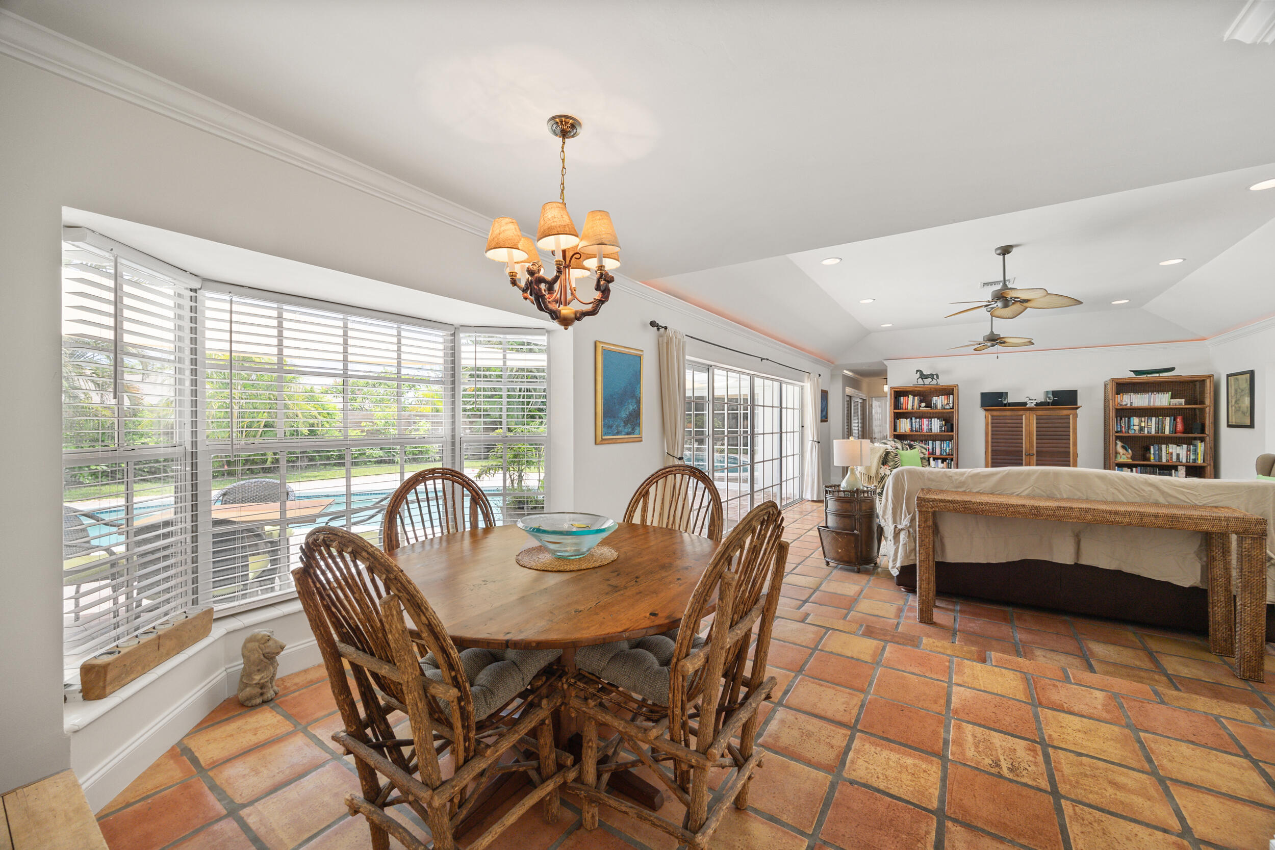 104 Fairview West
