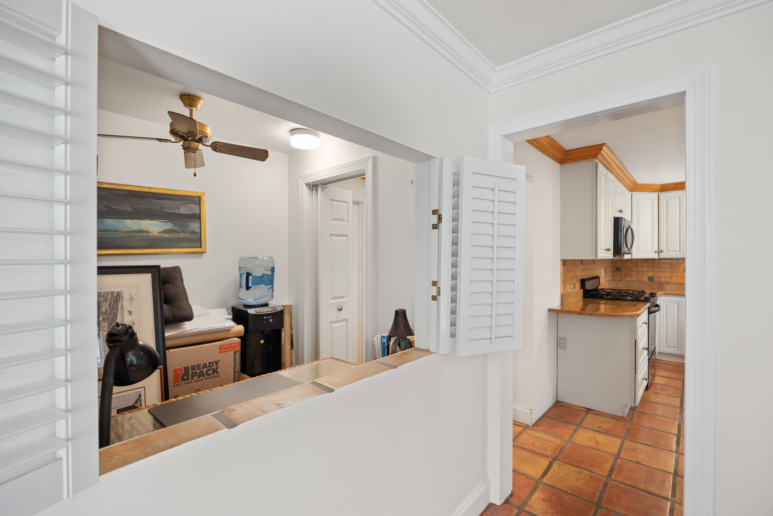 104 Fairview West