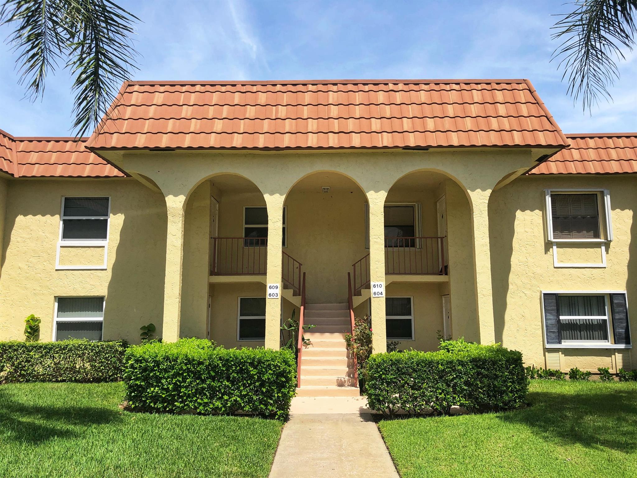 717 S Us Highway 1 609