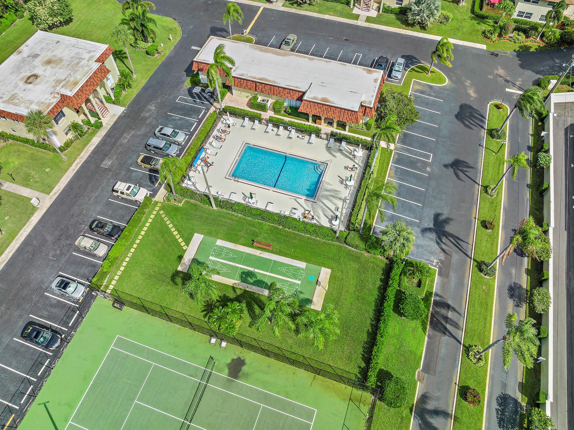 717 S Us Highway 1 609