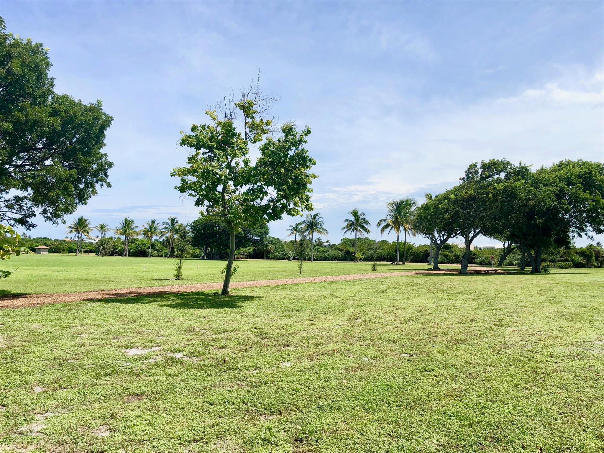 717 S Us Highway 1 609