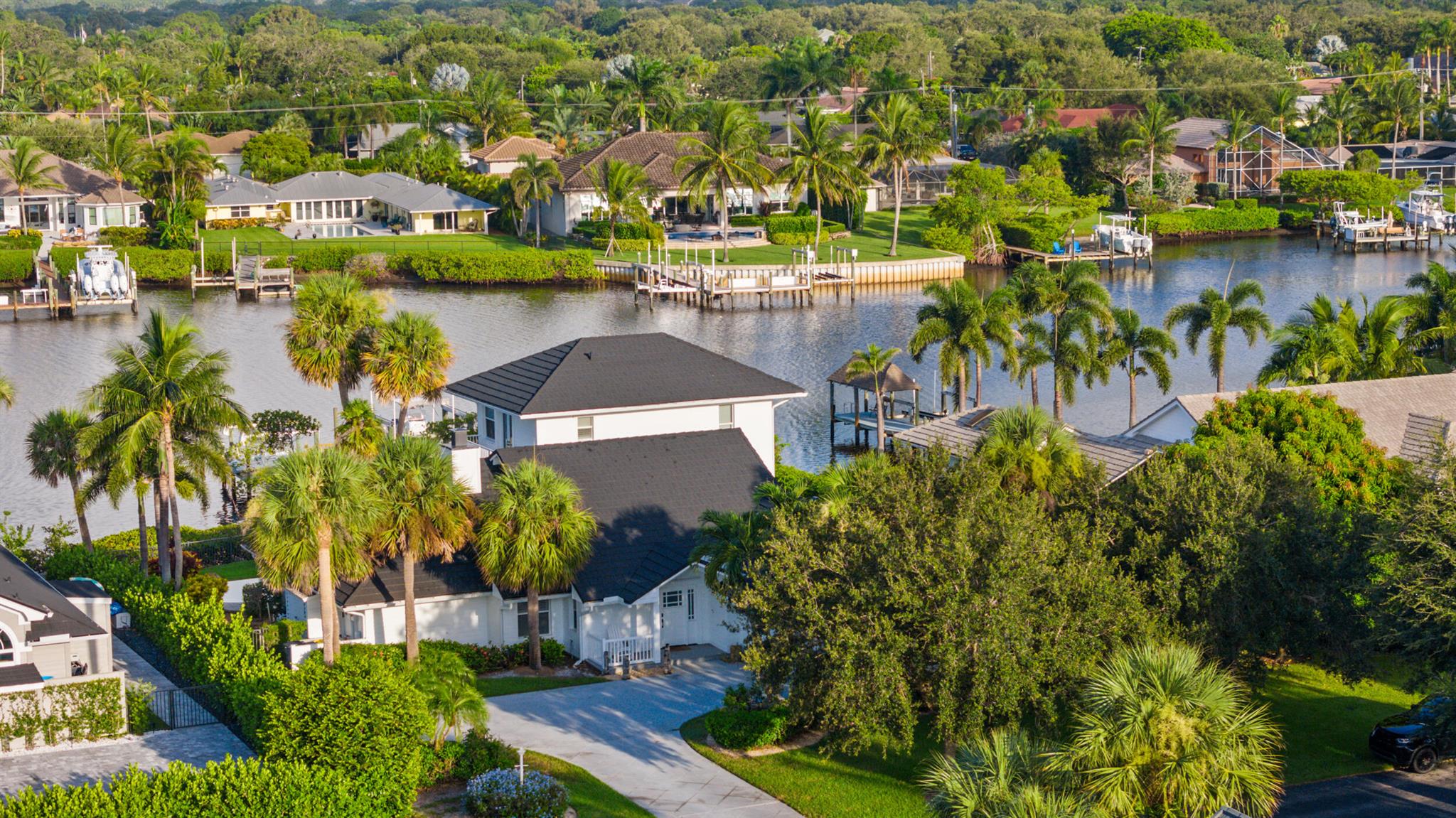 18779 SE River Ridge Road