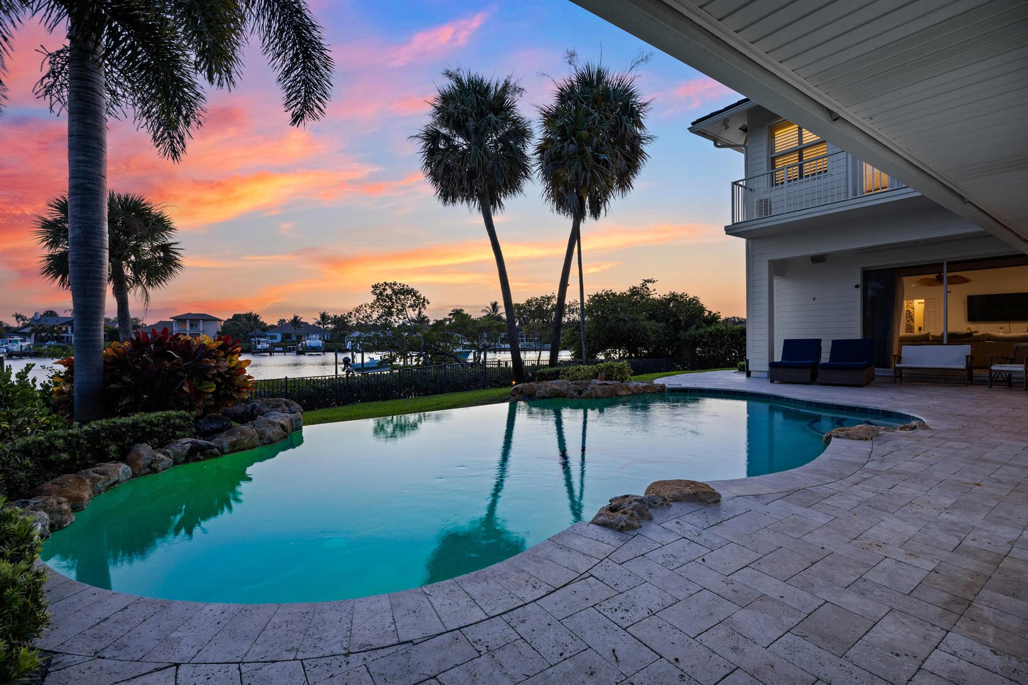 18779 SE River Ridge Road