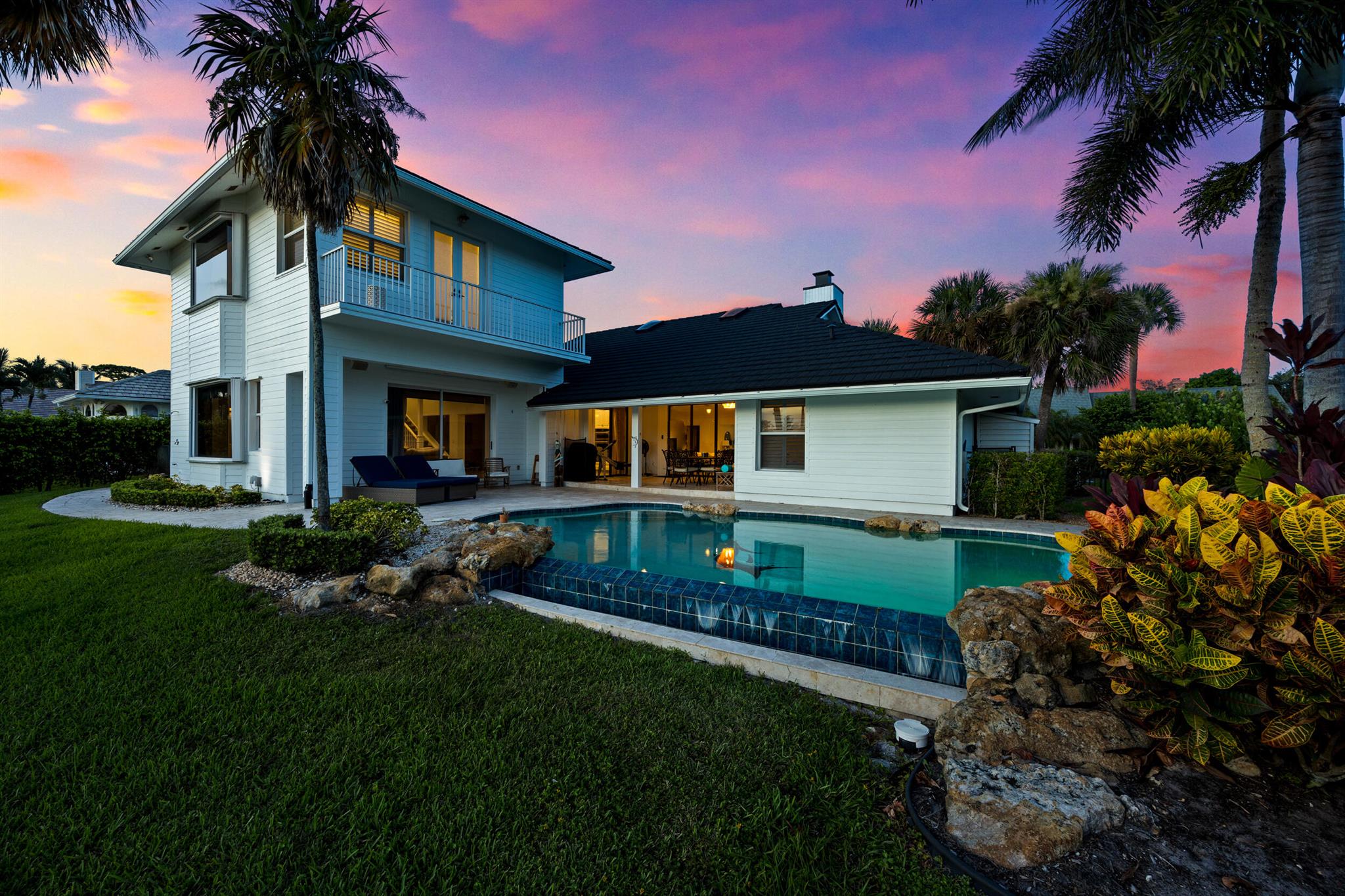 18779 SE River Ridge Road