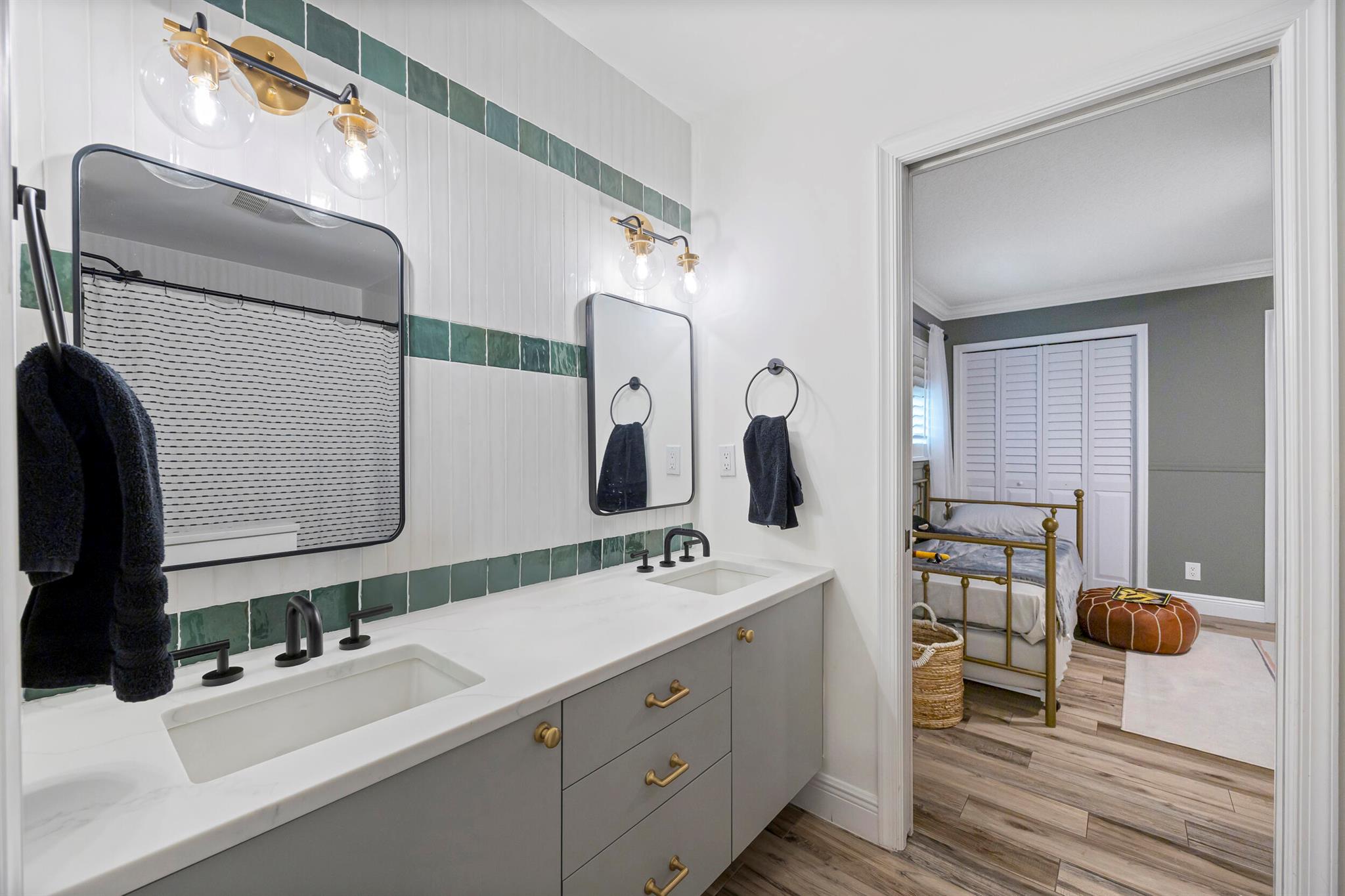 18779 SE River Ridge Road