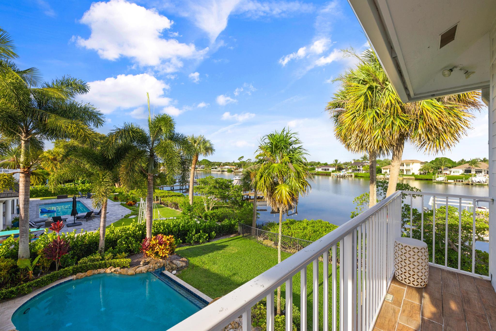 18779 SE River Ridge Road