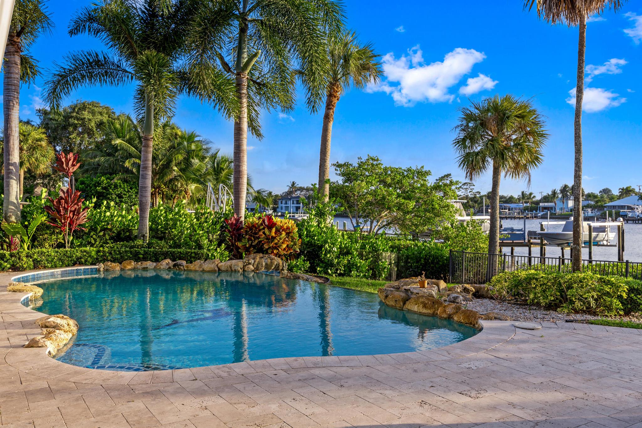 18779 SE River Ridge Road