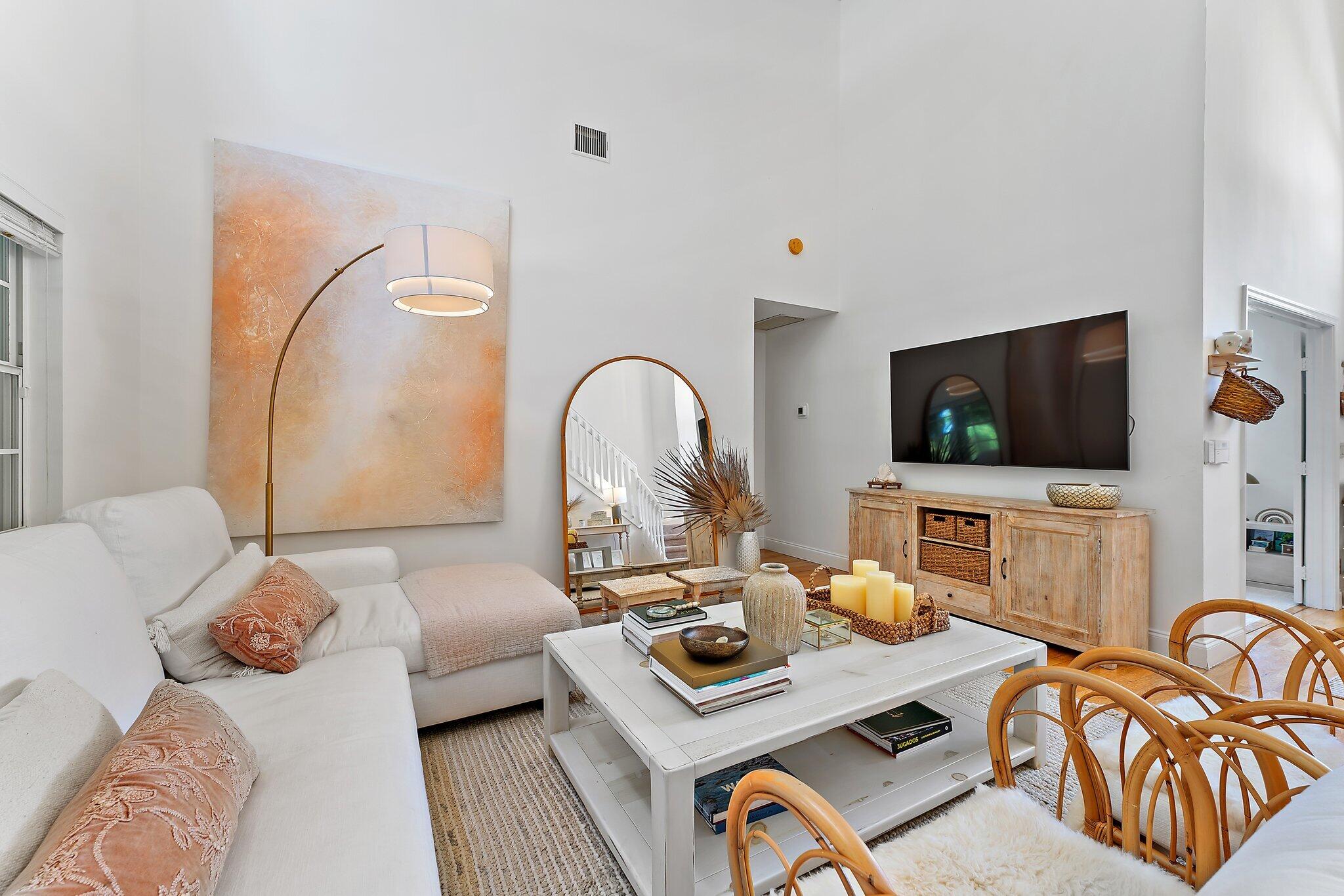 9253 SE Woods End Place