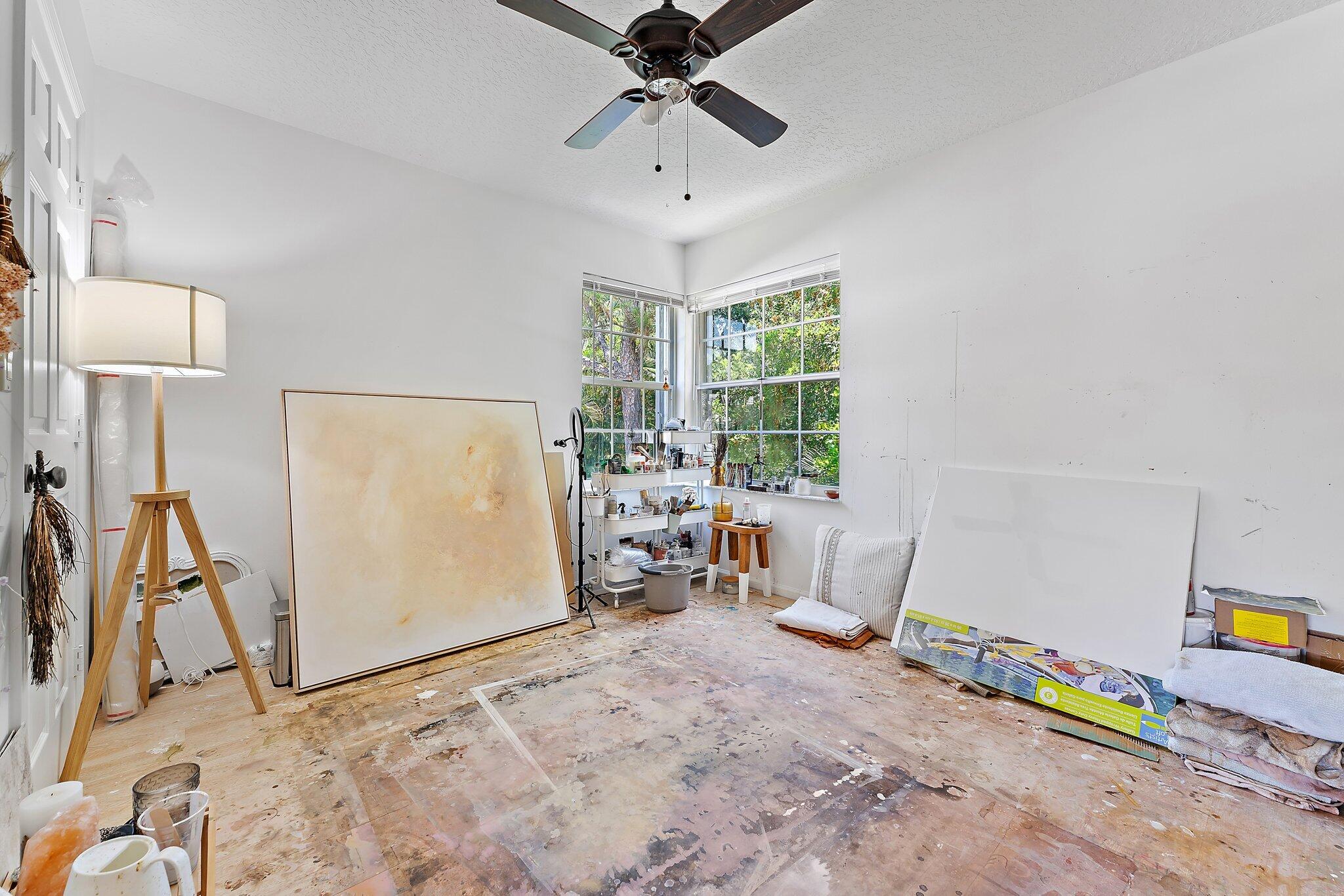 9253 SE Woods End Place