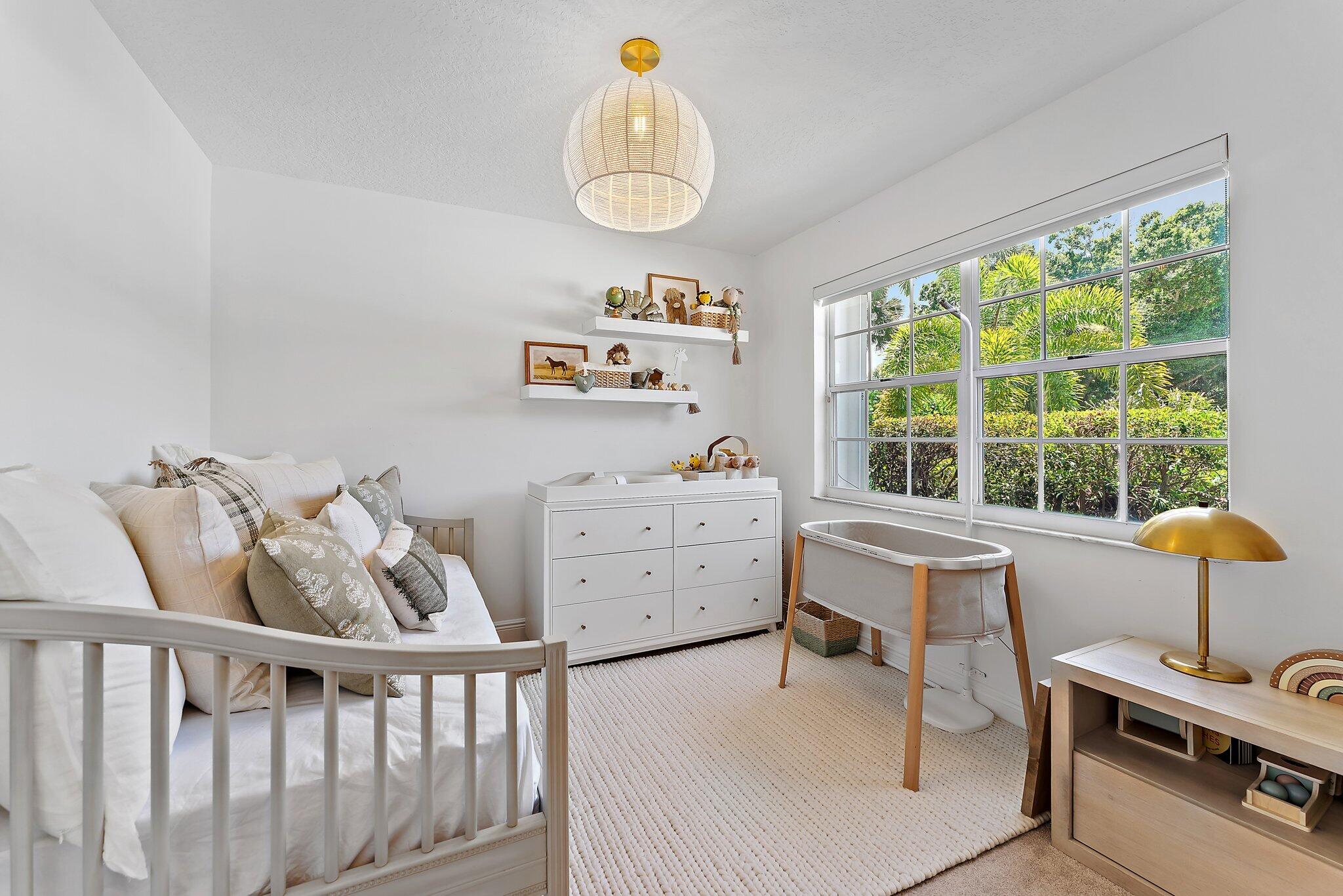 9253 SE Woods End Place