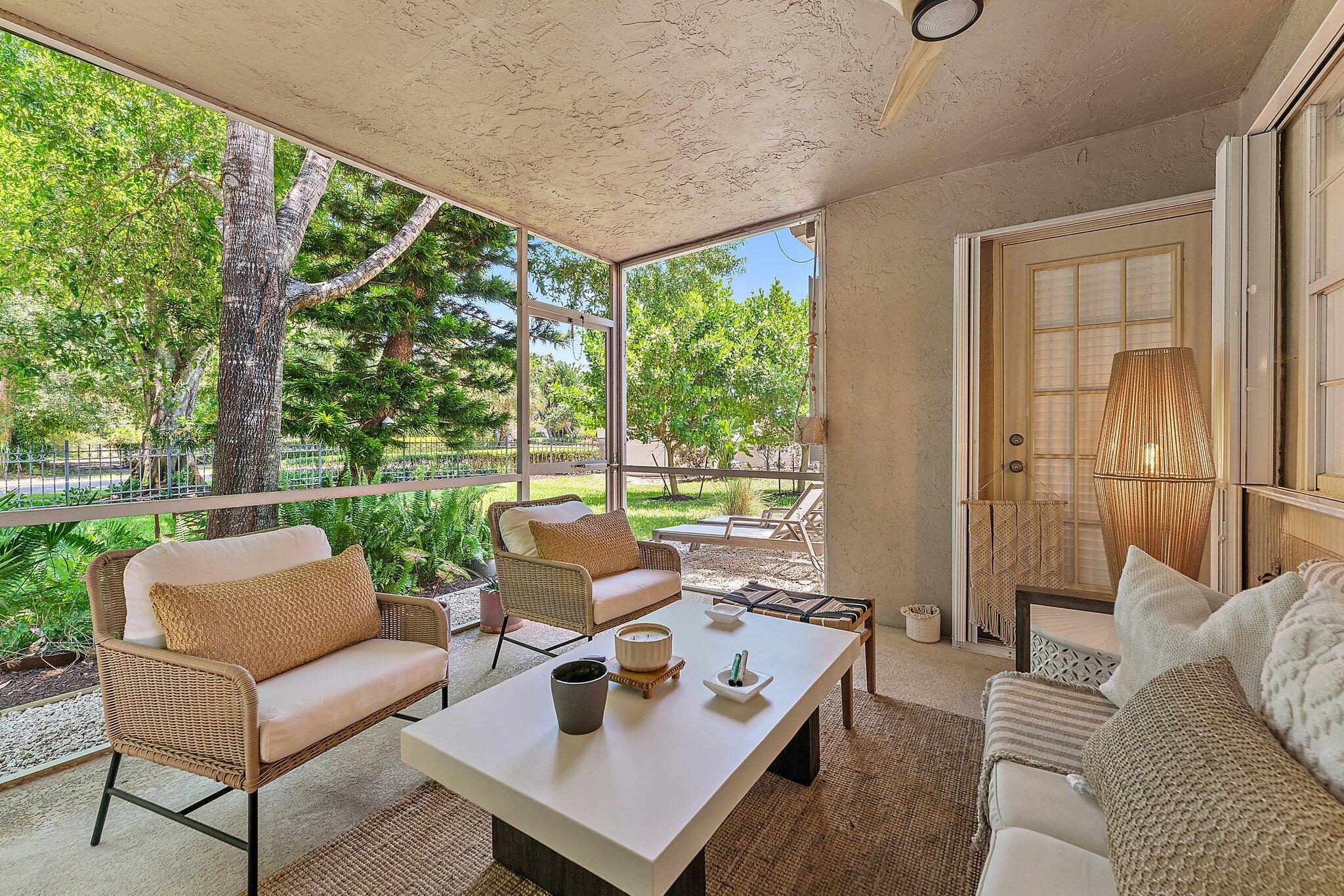 9253 SE Woods End Place