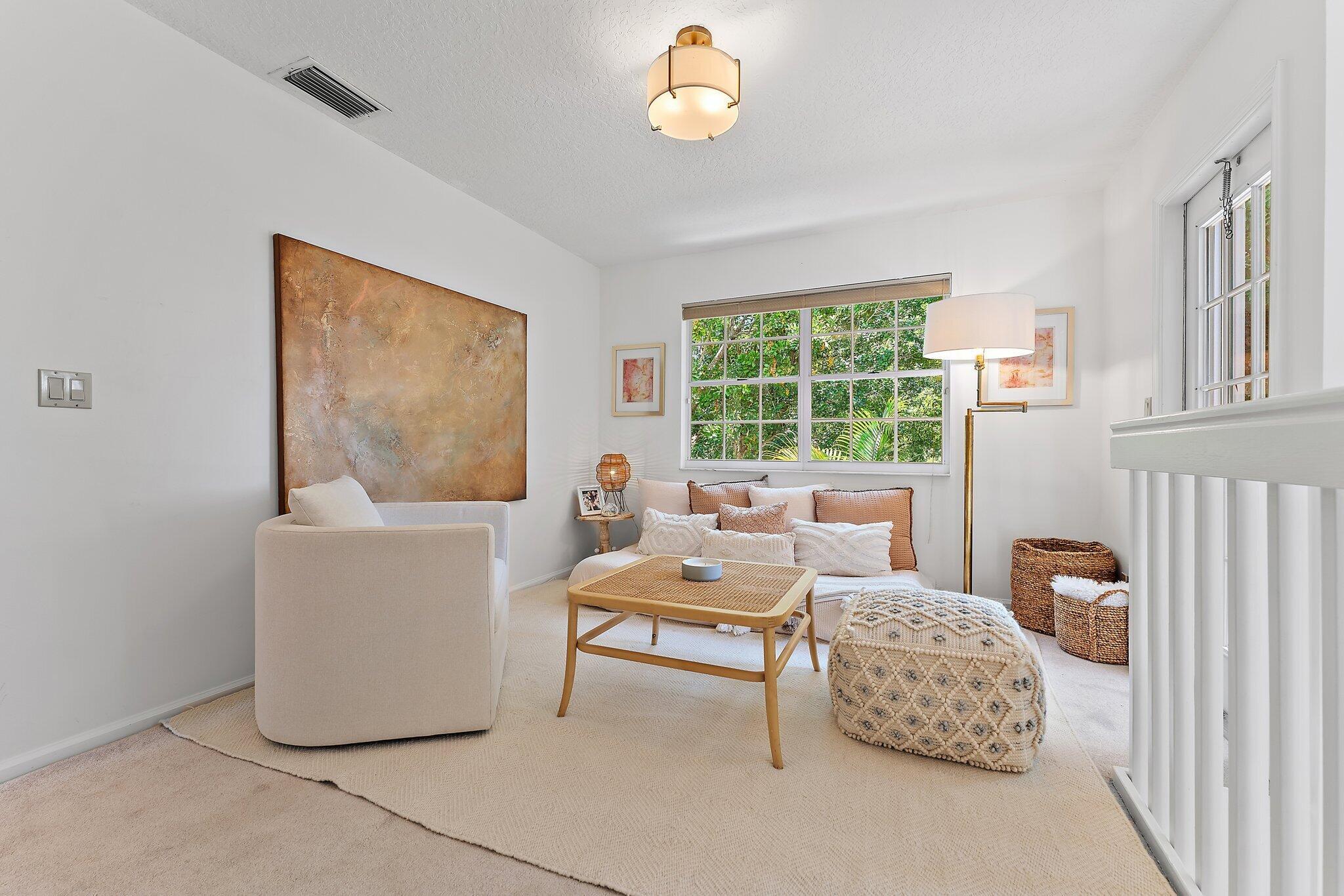 9253 SE Woods End Place