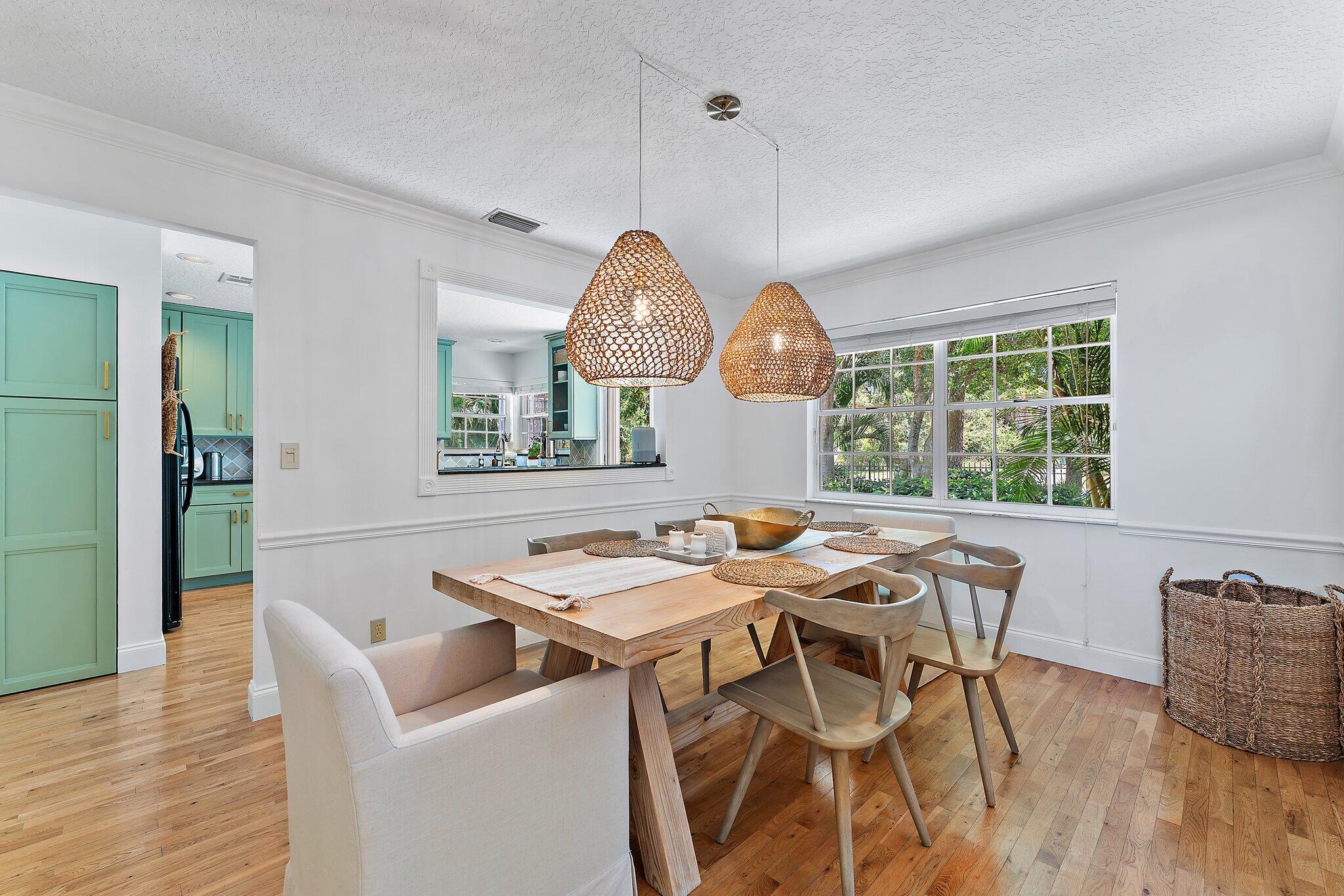 9253 SE Woods End Place