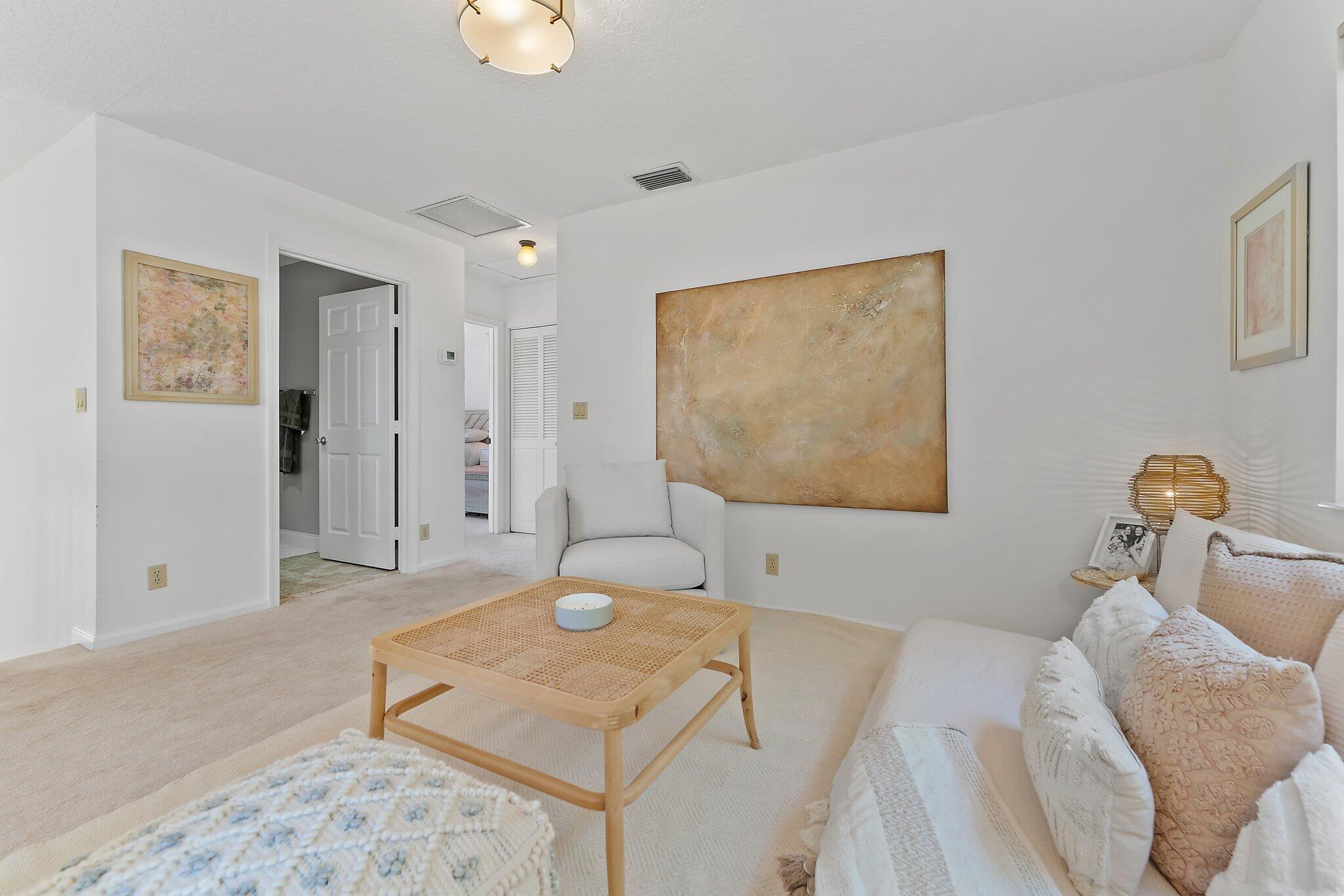 9253 SE Woods End Place