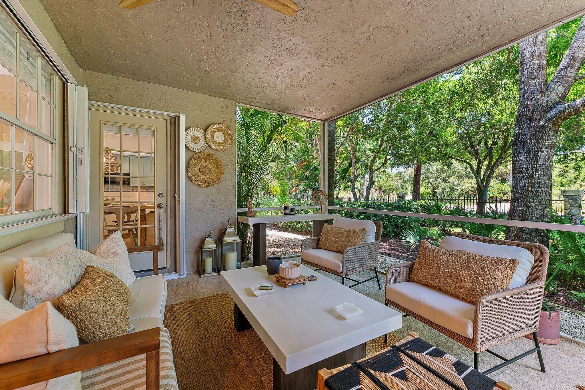 9253 SE Woods End Place