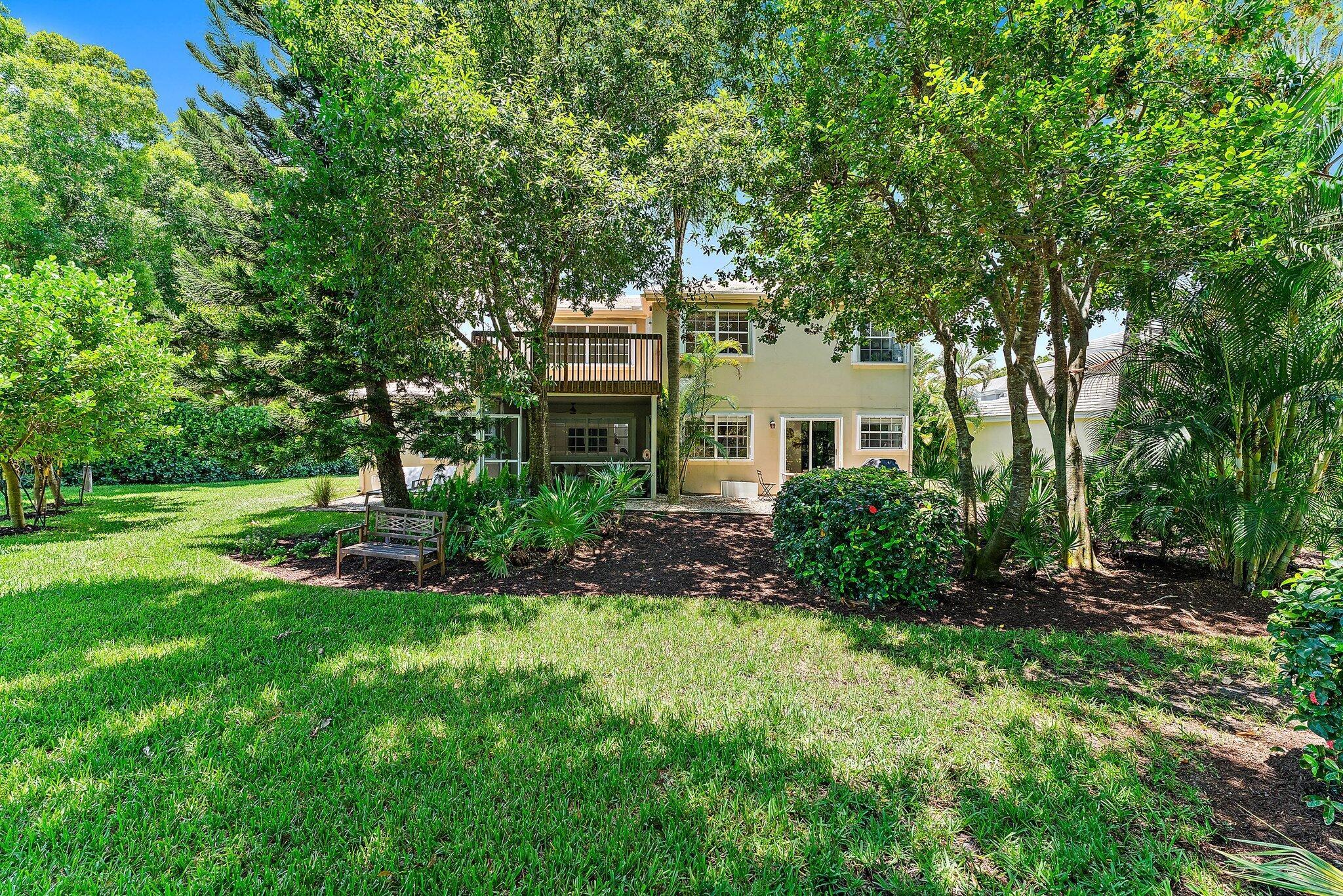 9253 SE Woods End Place