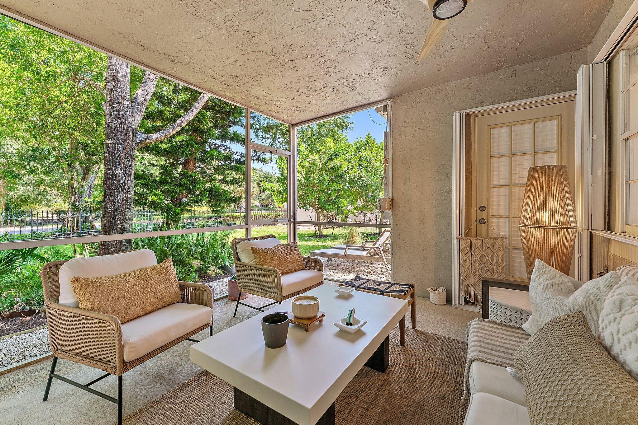 9253 SE Woods End Place