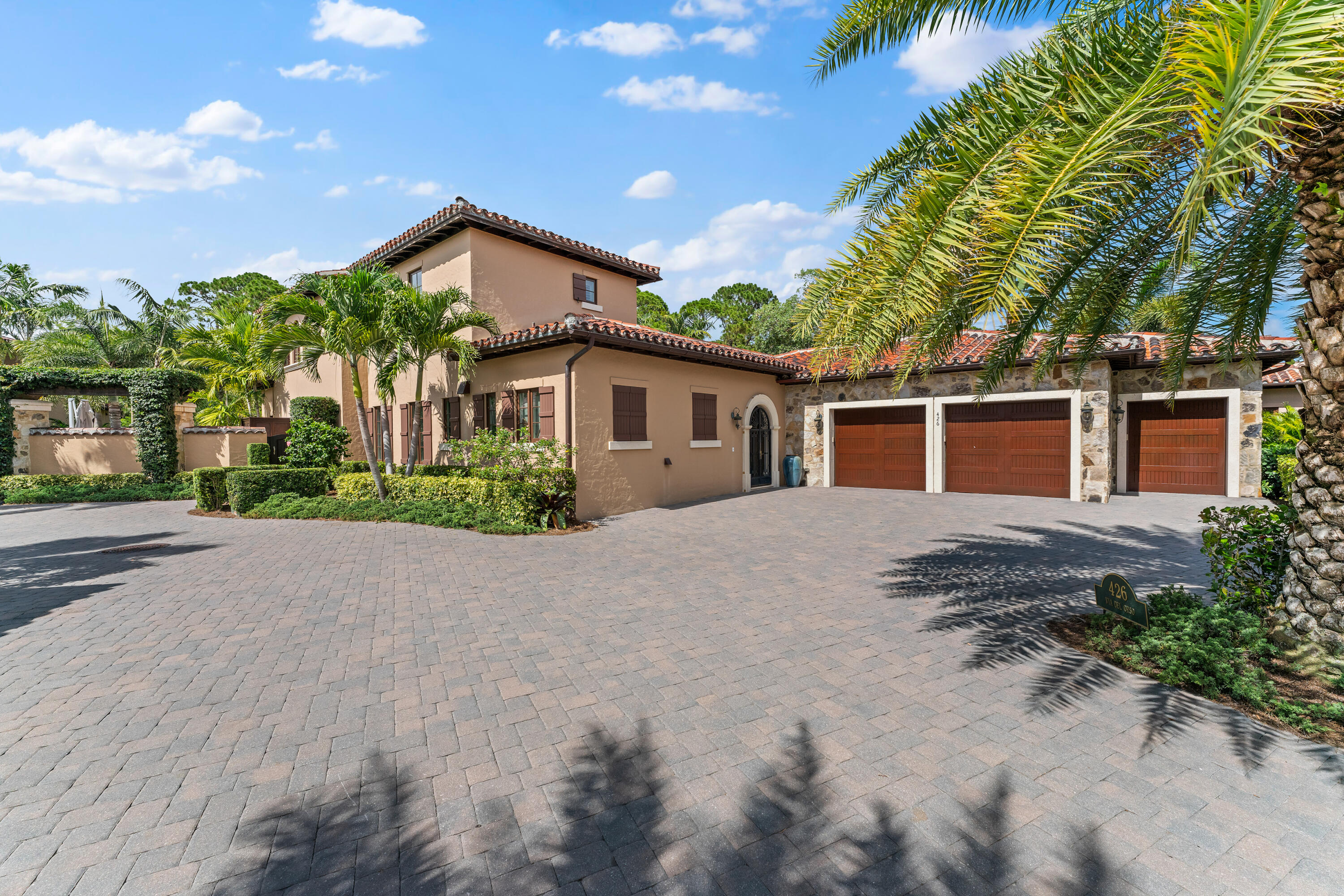 426 Via Del Orso Drive