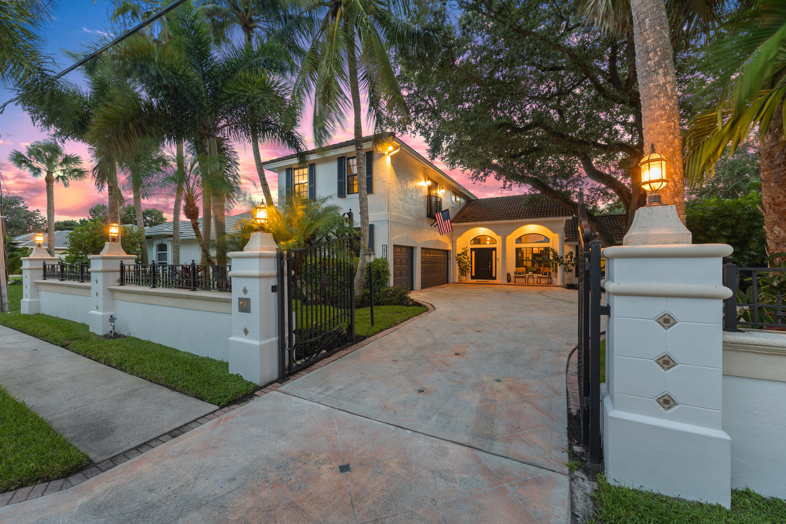 18944 SE River Drive
