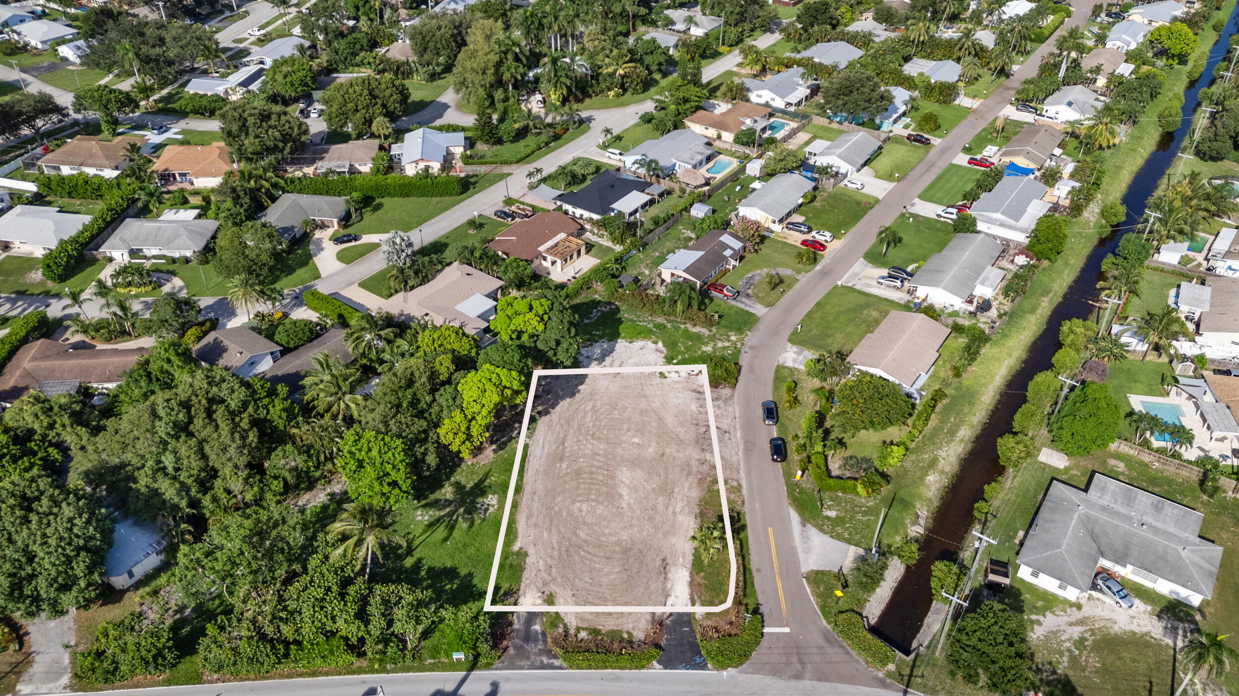 325 W Riverside Drive 1