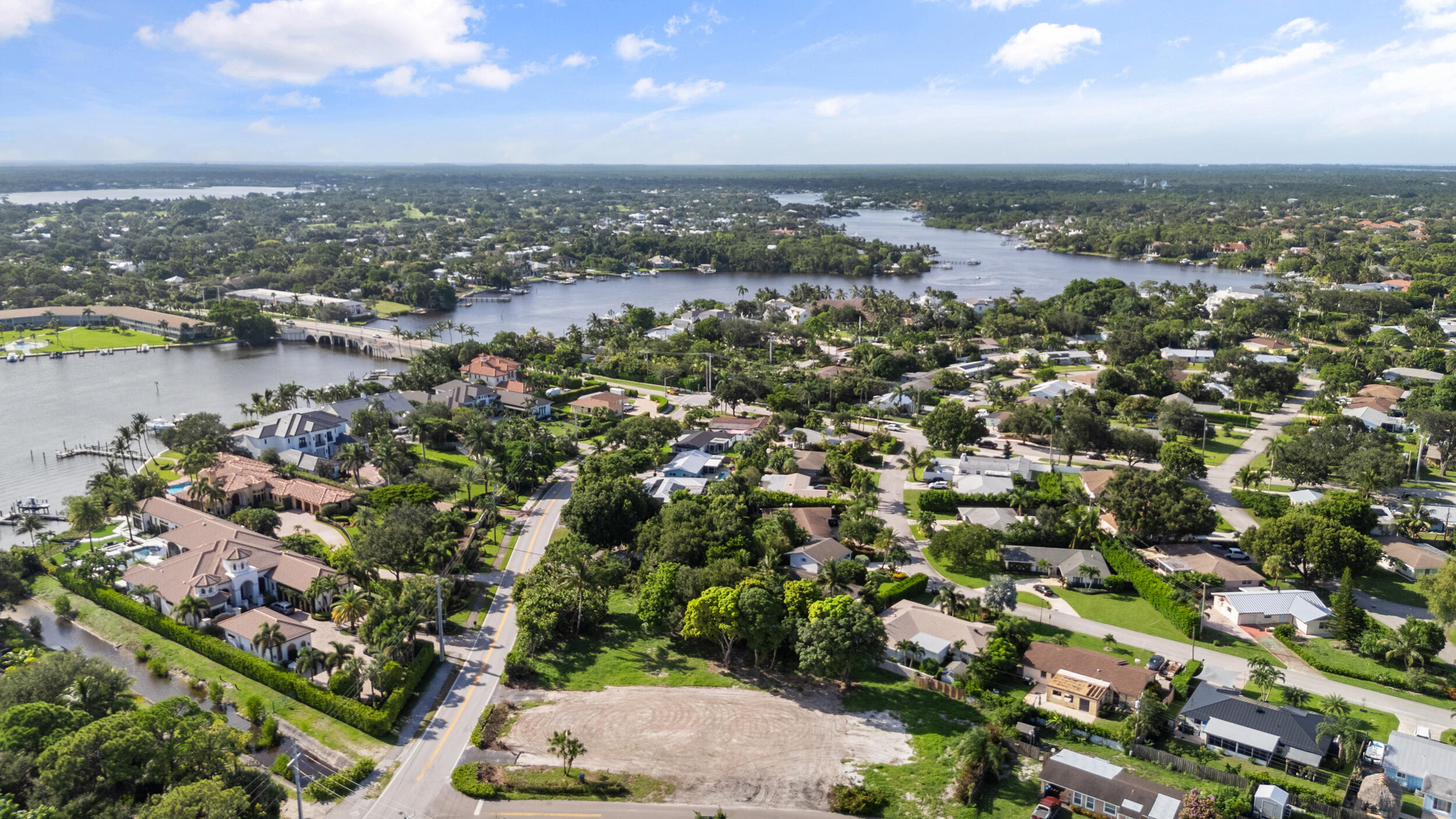 325 W Riverside Drive 1