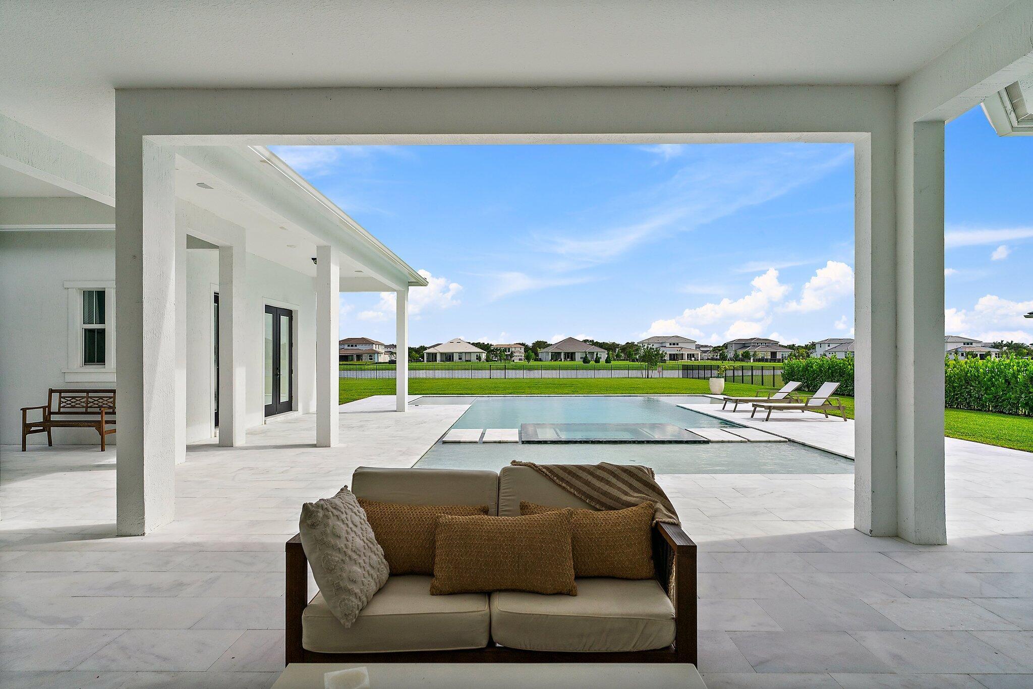 20084 SE Bridgewater Drive