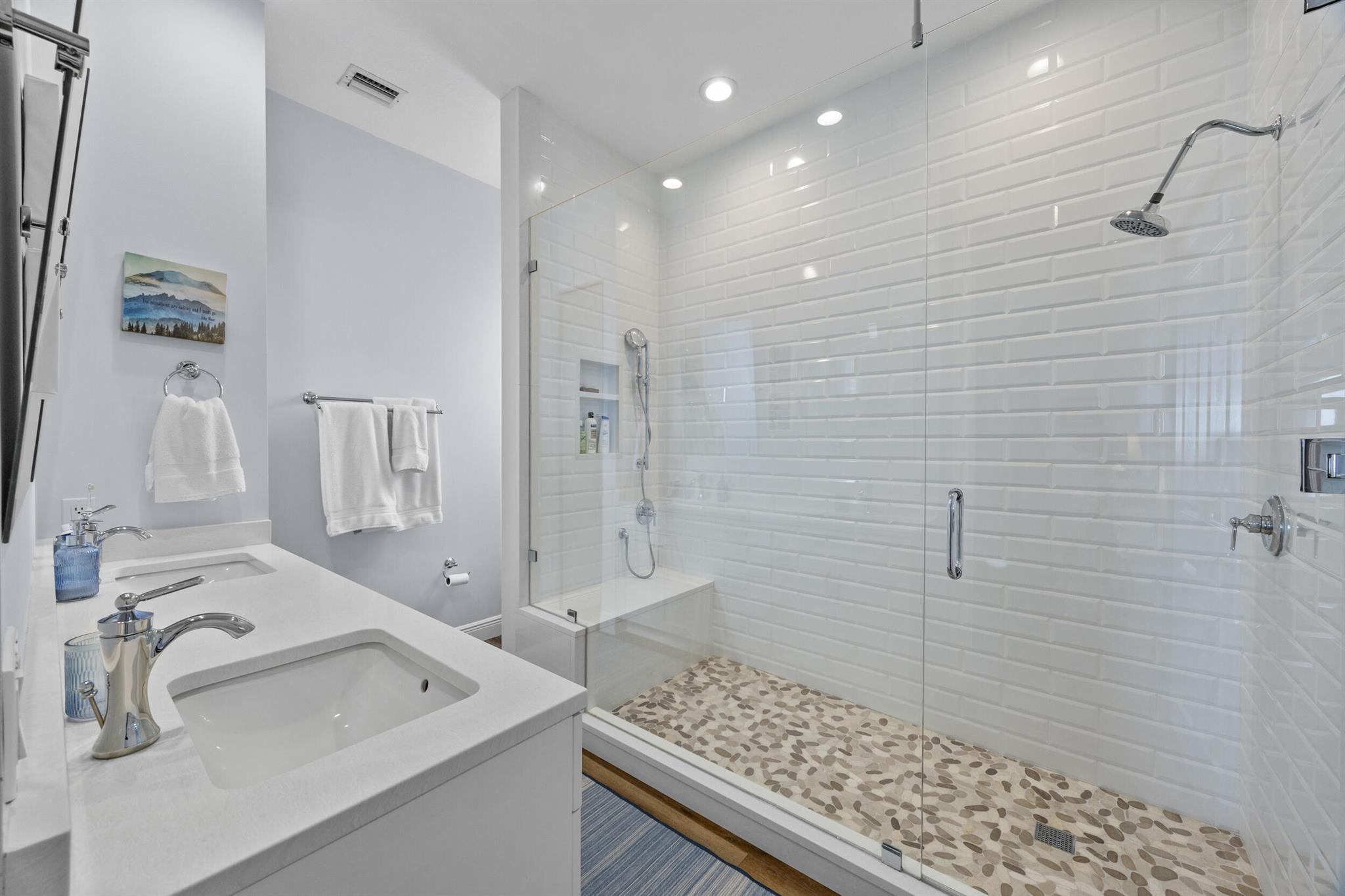 512 Sweet Bay Circle