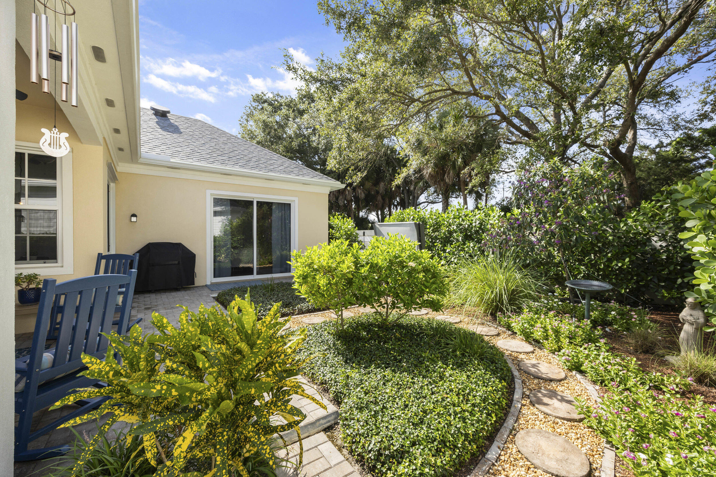 512 Sweet Bay Circle