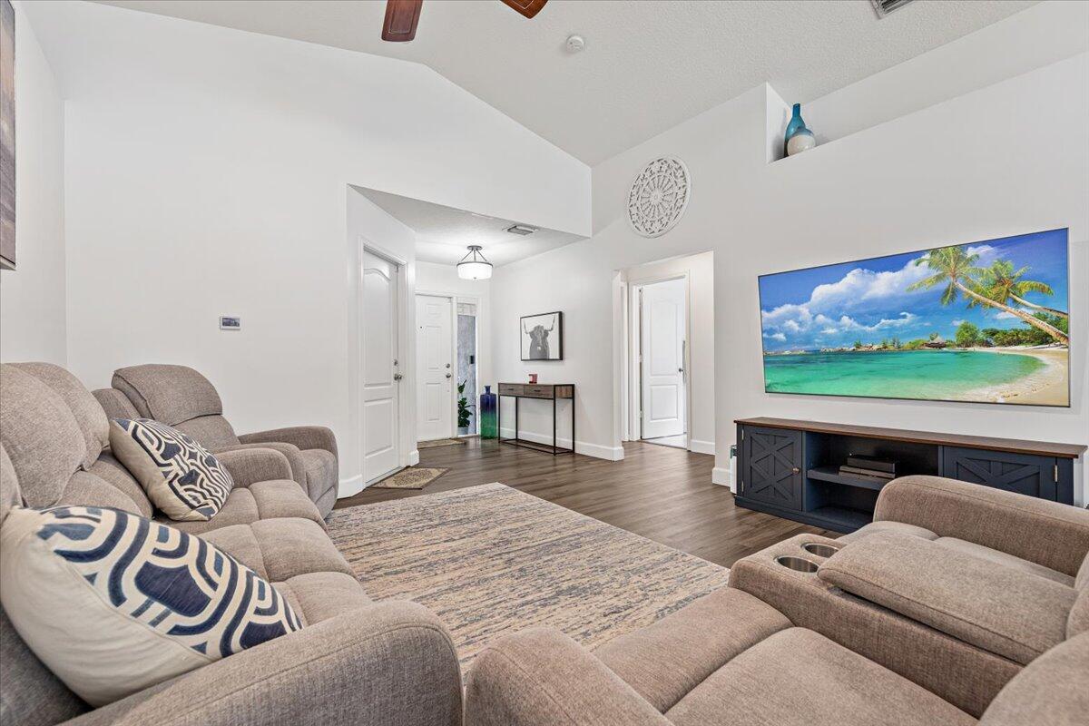 8900 SW Bonneville Drive