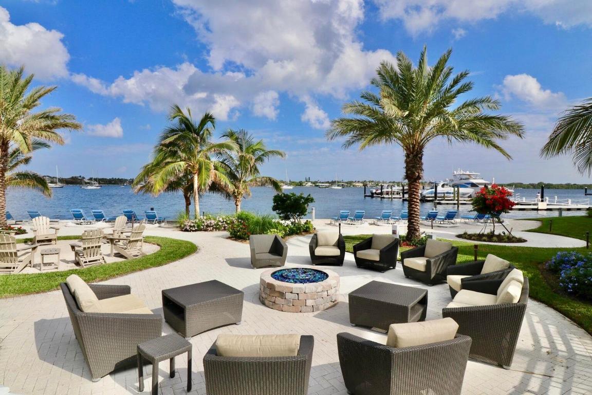 1401 Water Club Way 1401