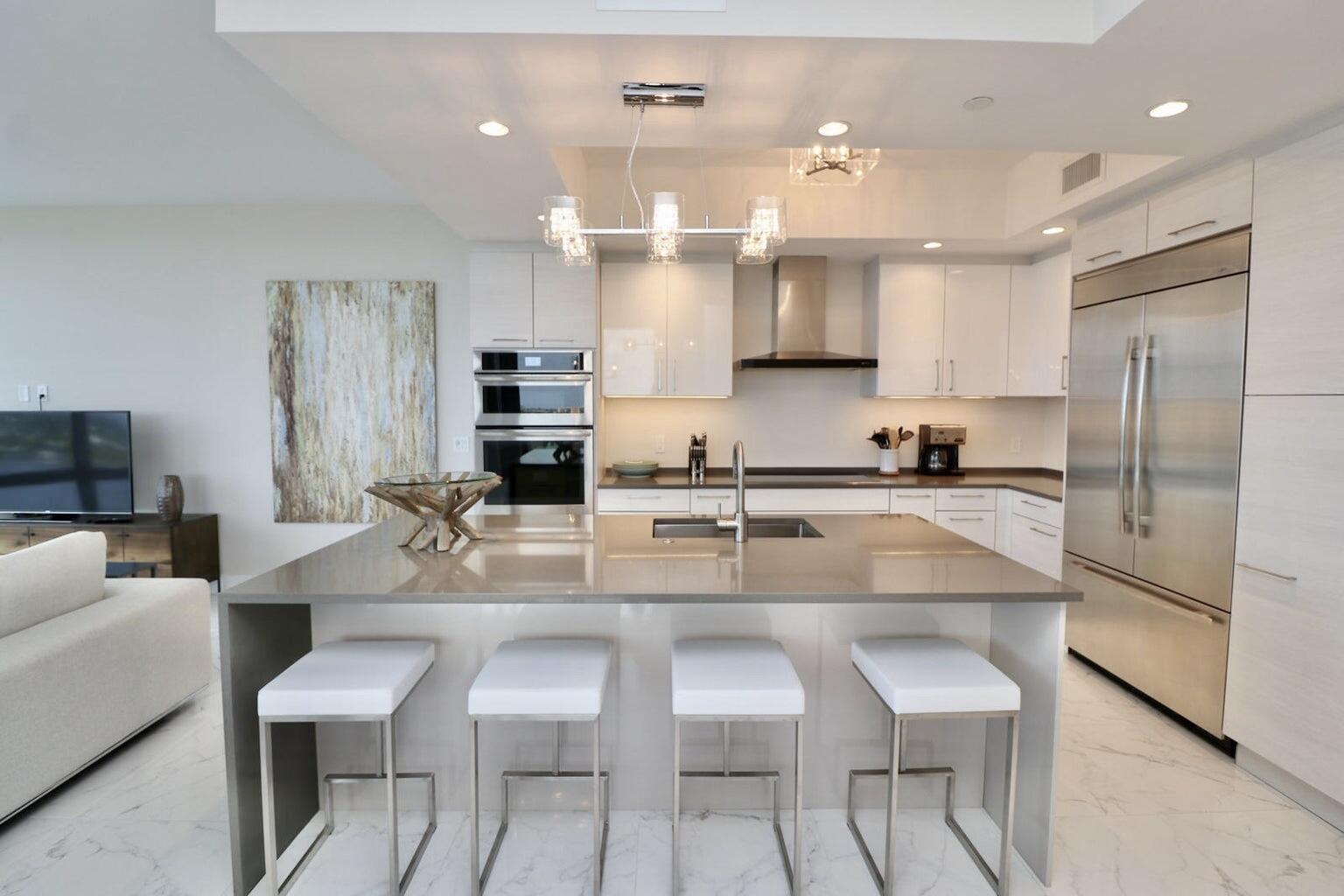 1401 Water Club Way 1401