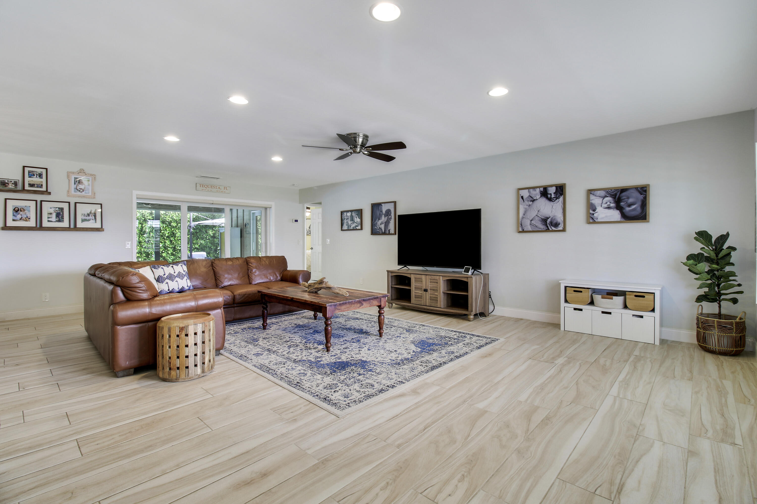 52 Pinehill Trail E