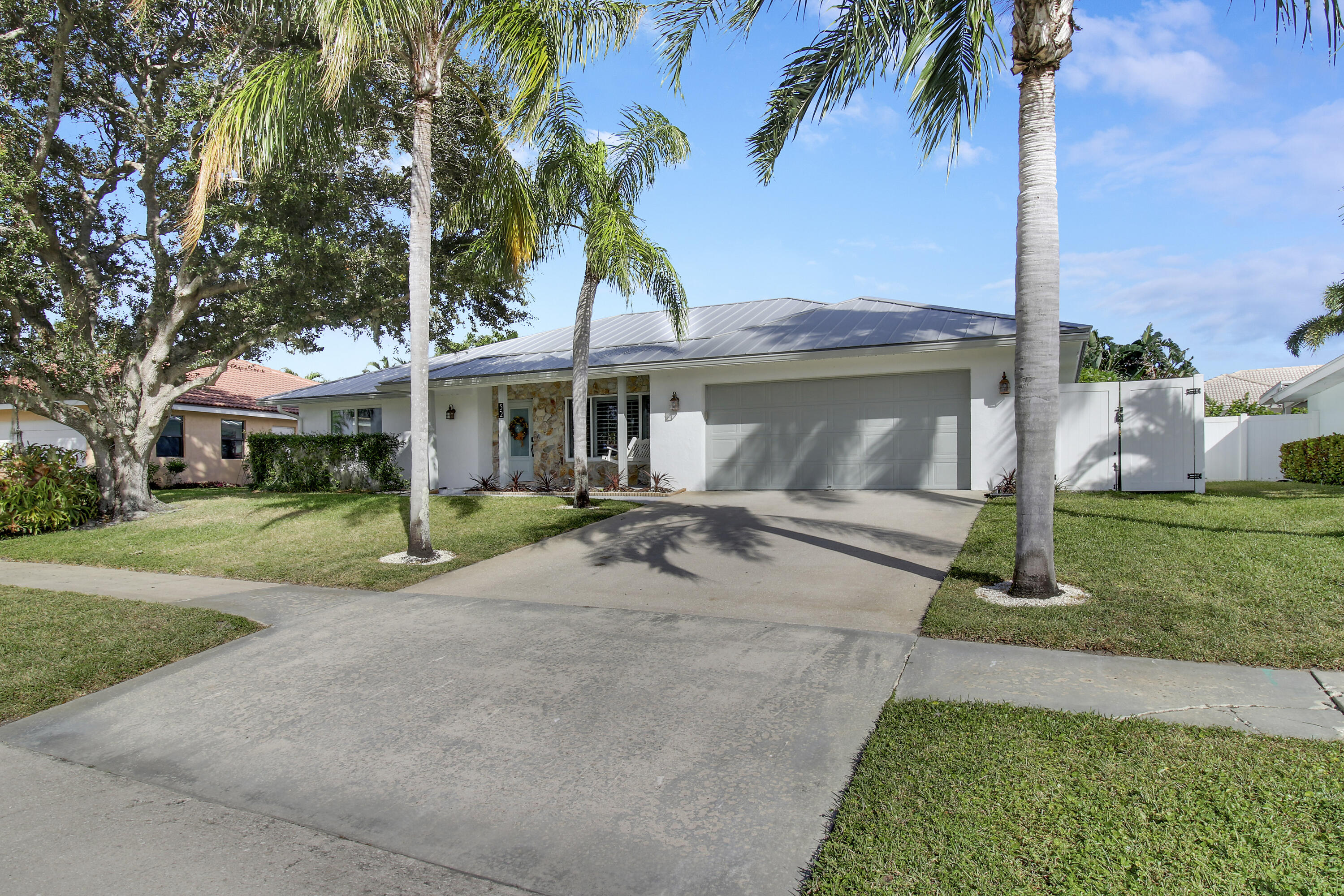 52 Pinehill Trail E