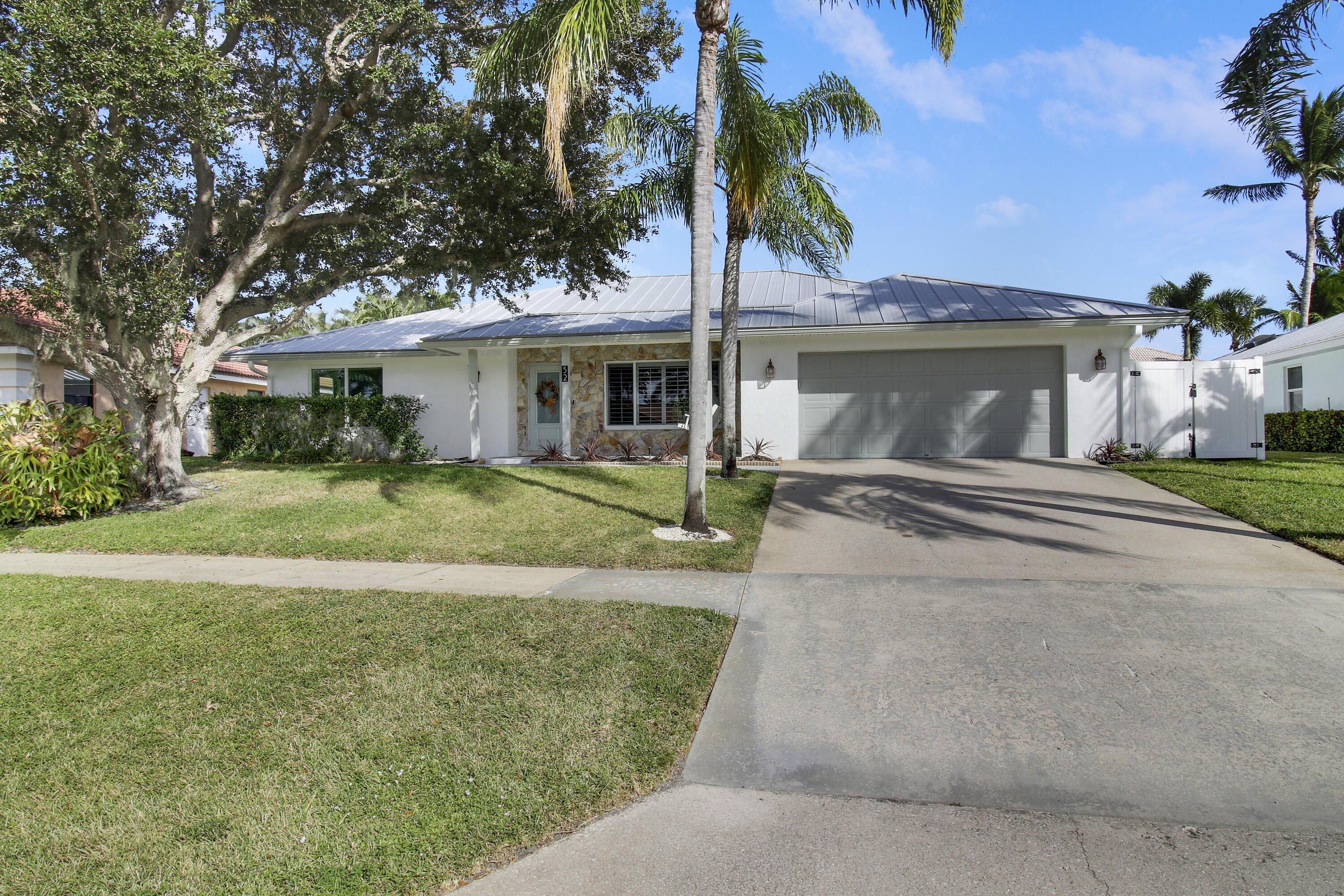 52 Pinehill Trail E