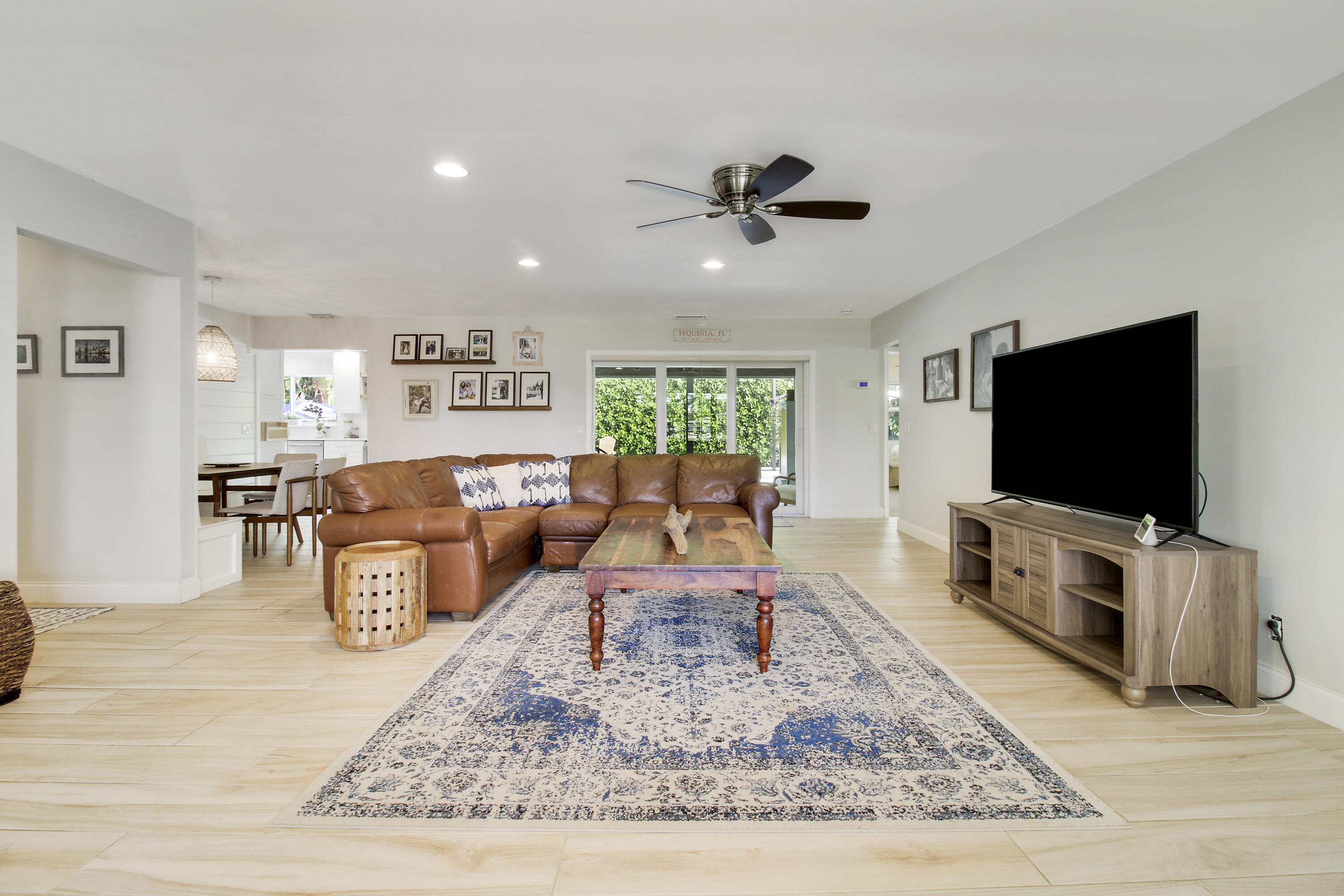 52 Pinehill Trail E